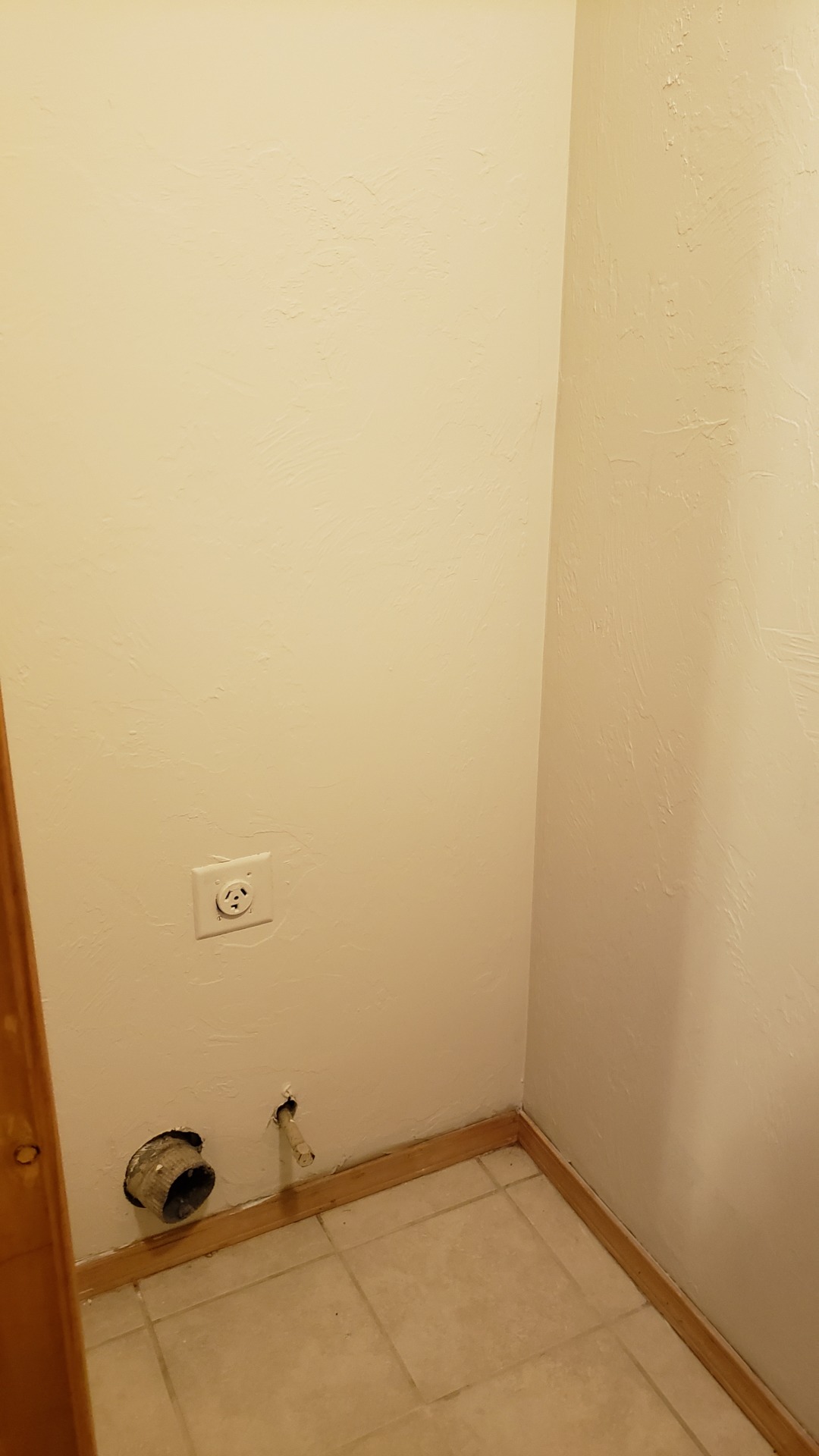 Ready for a move-in. An excellent choice. 