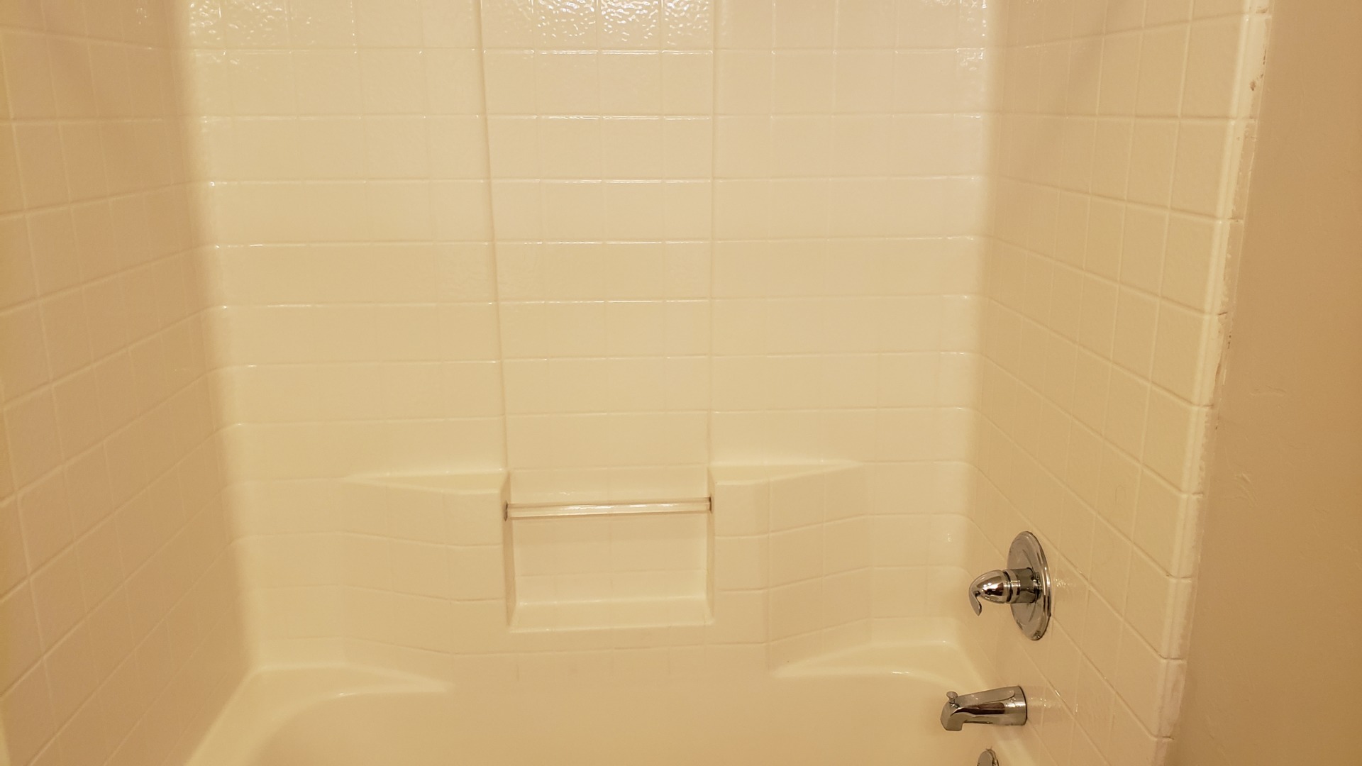 This unit won't be on the market long. Beauty and much more. 