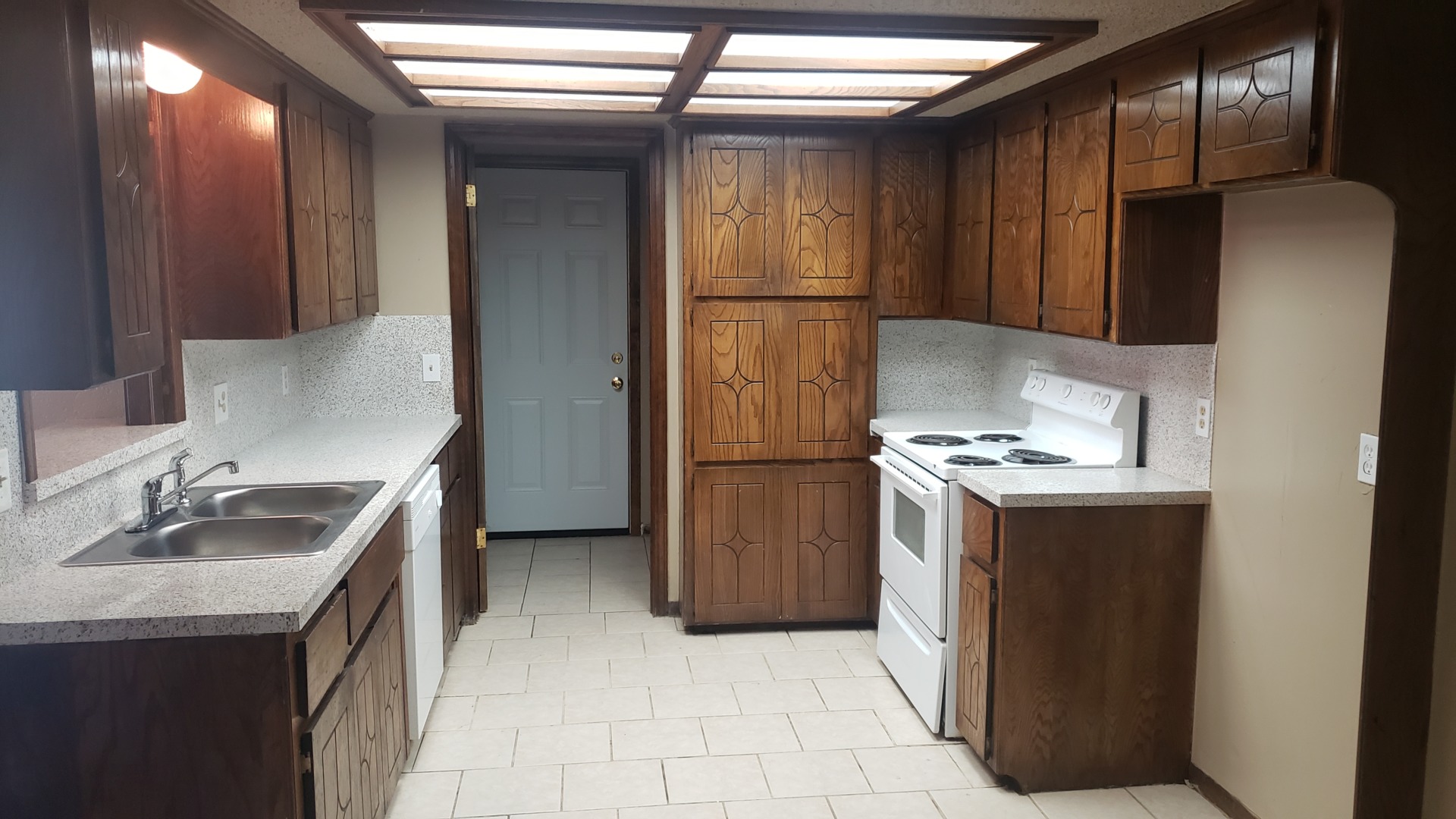 A good-looking haven. Inquire for more information. 