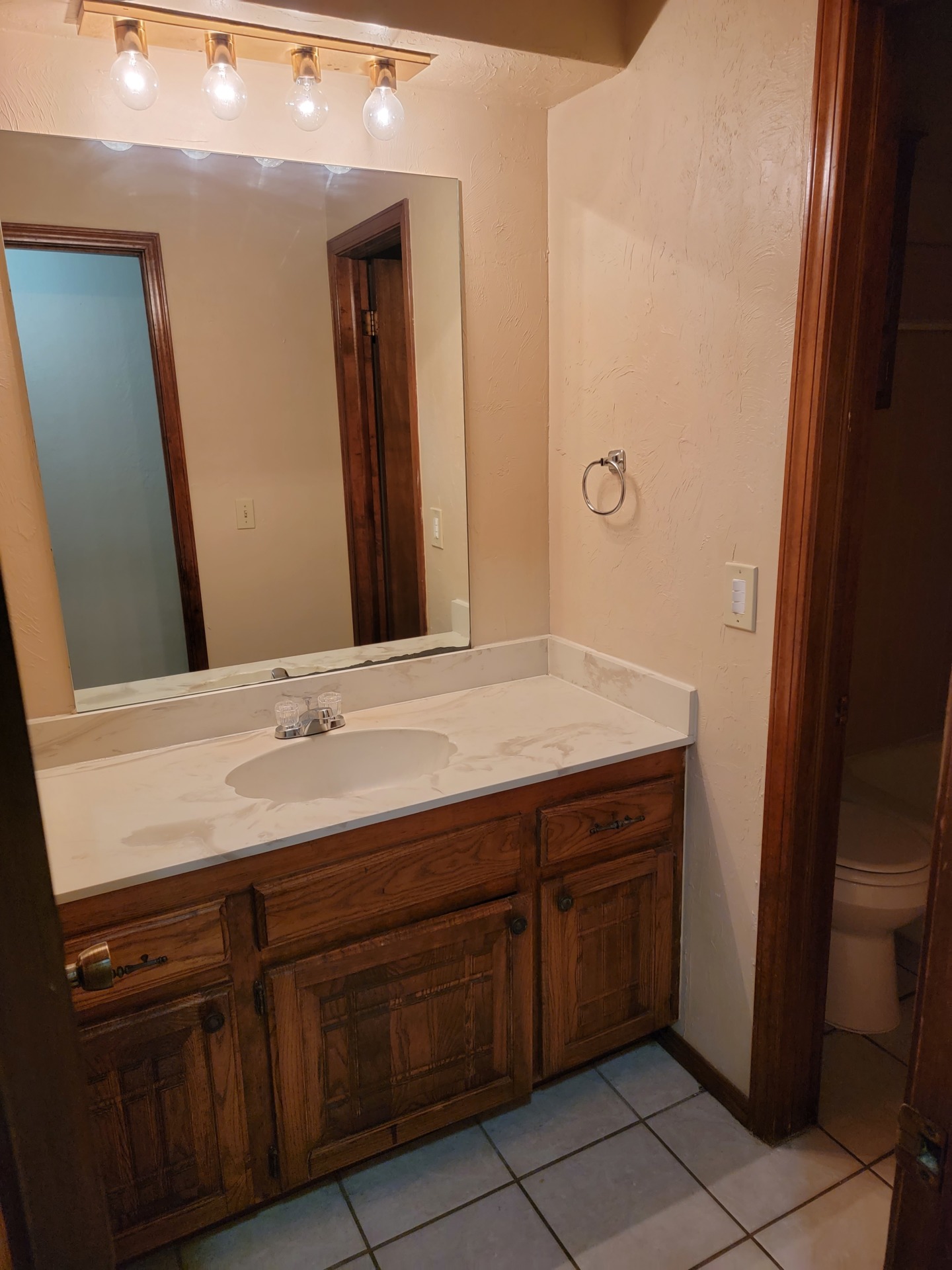 A beautiful domicile. Ask for further information. 