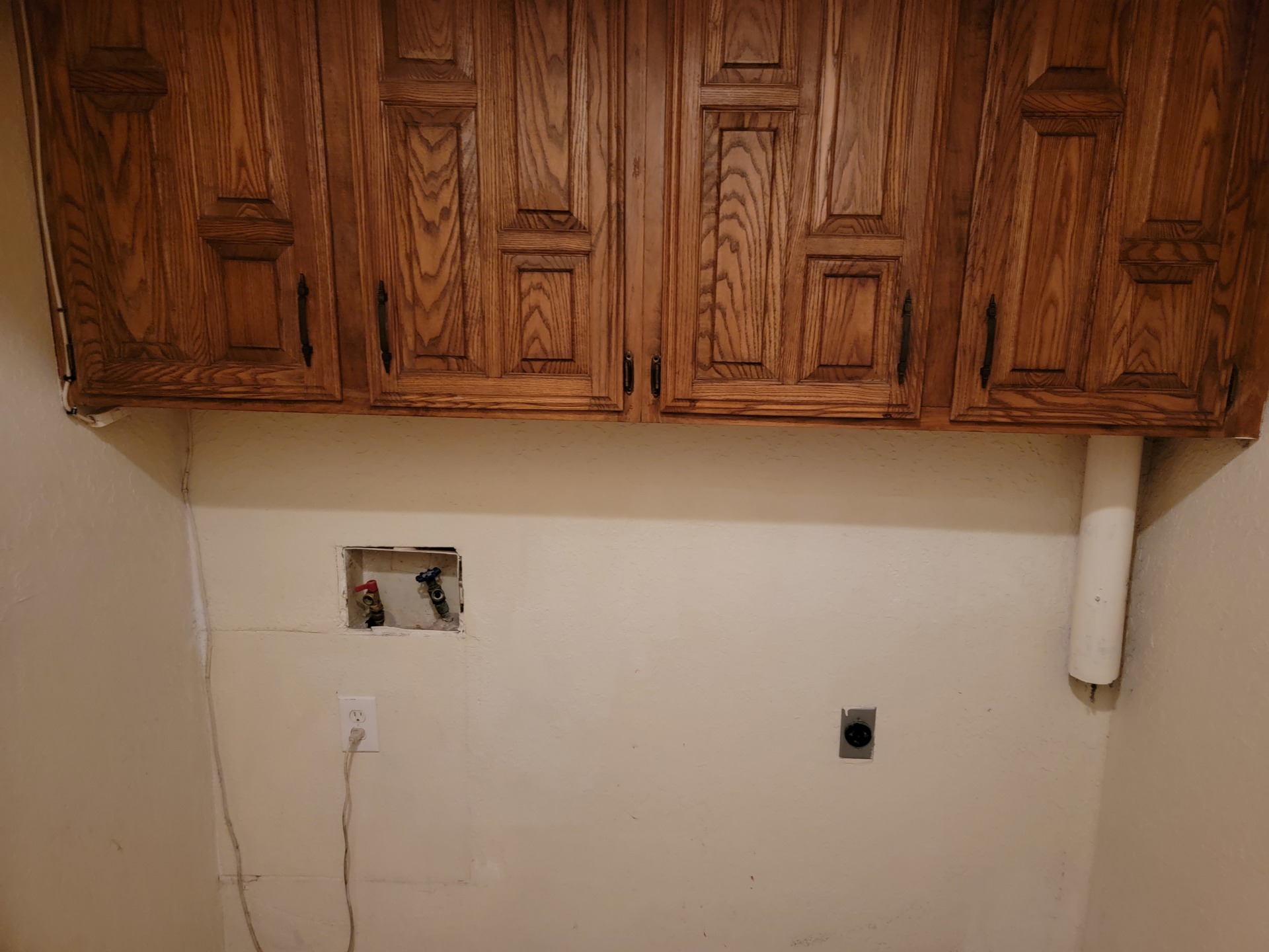 Beauty and much more. A first-rate layout. Contact Pointe Property Management. 