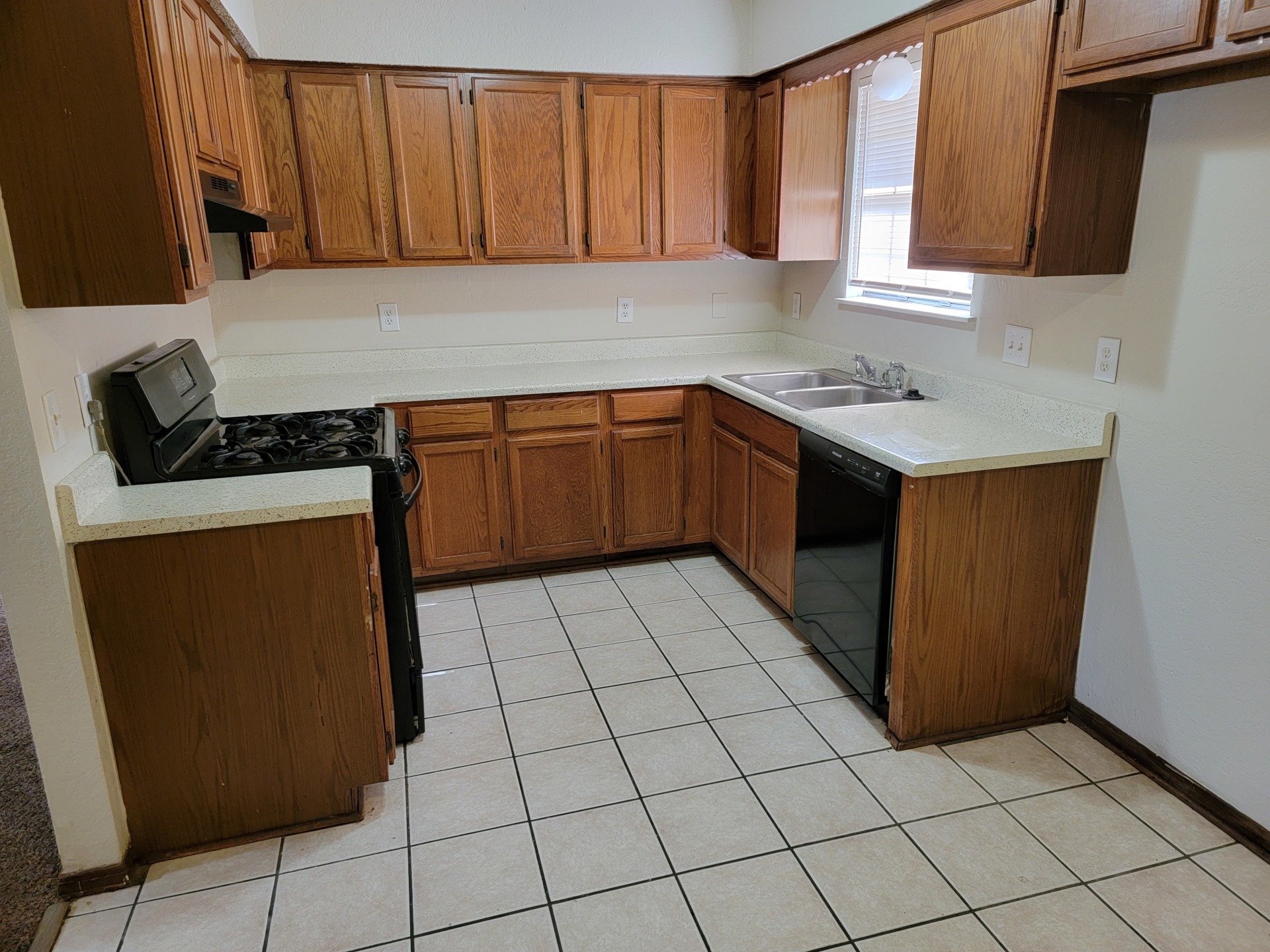 A rare find. A capitvating domicile. See this place today. 