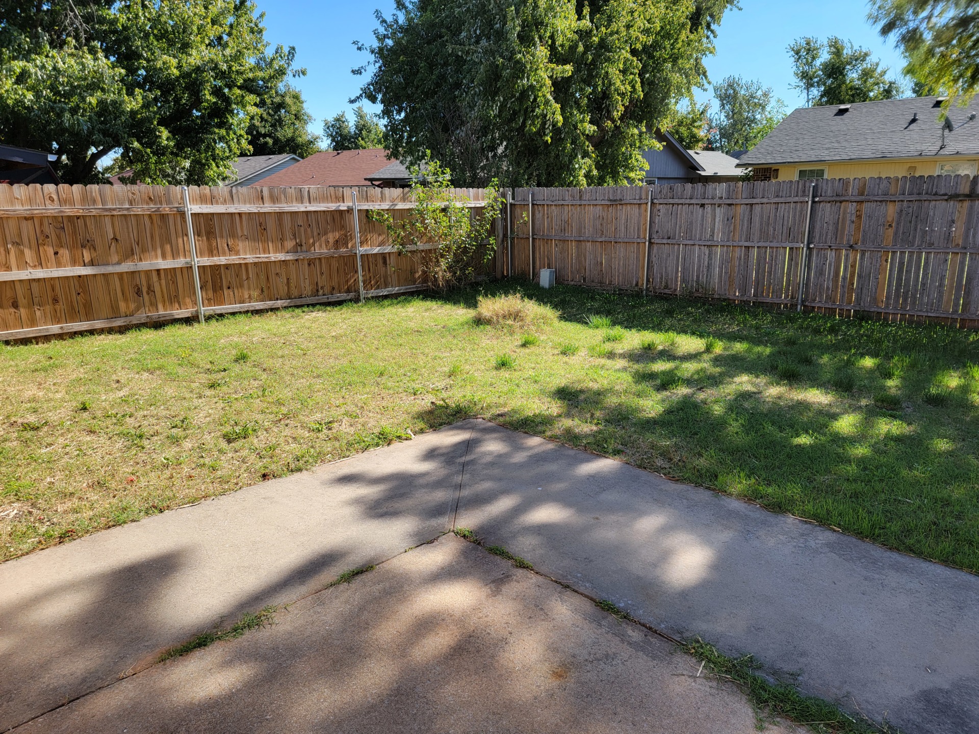 A first-rate rental unit. Ready for a move-in. 