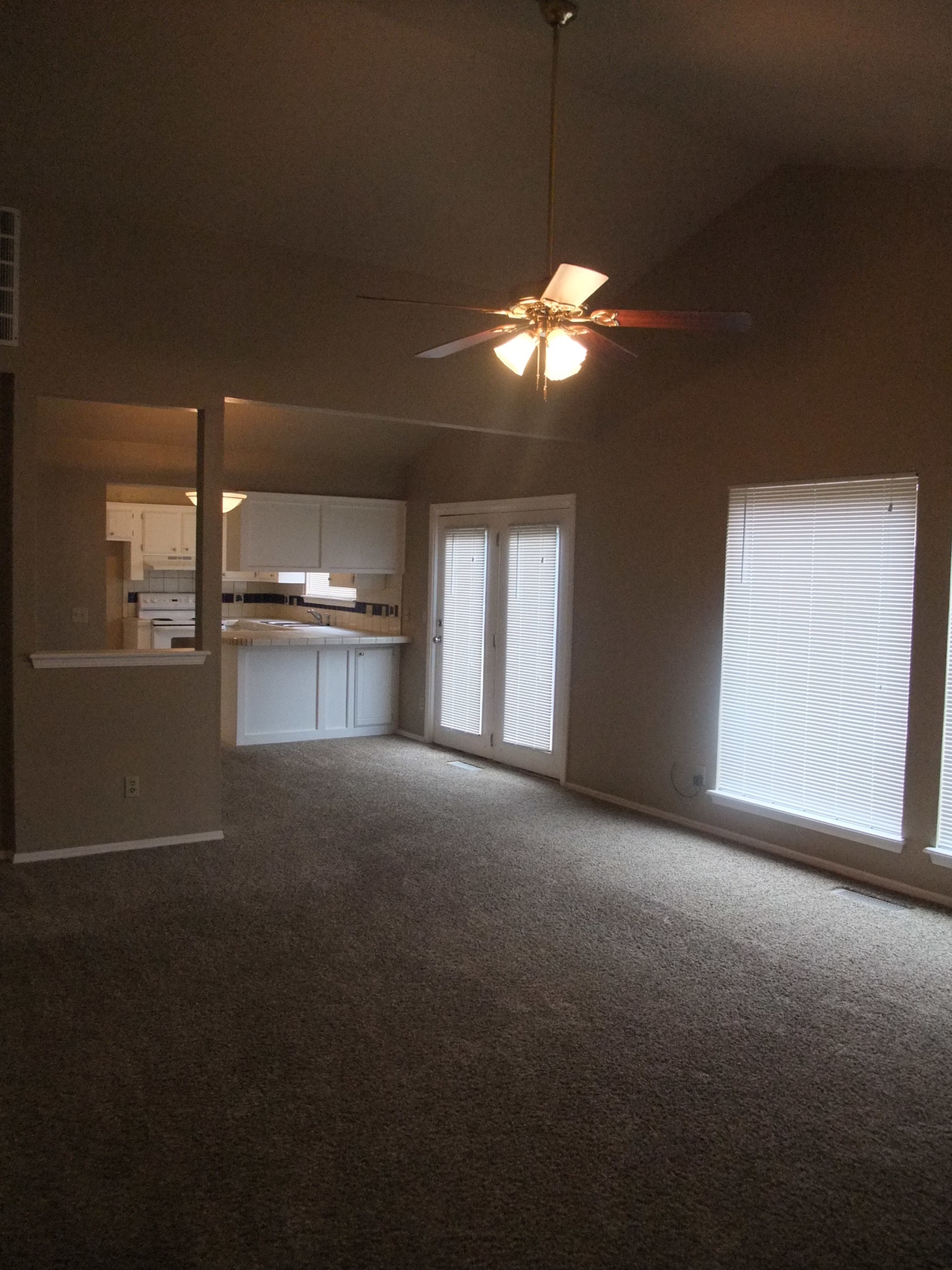 Captivating. A pleasant property. Ask for further information. 