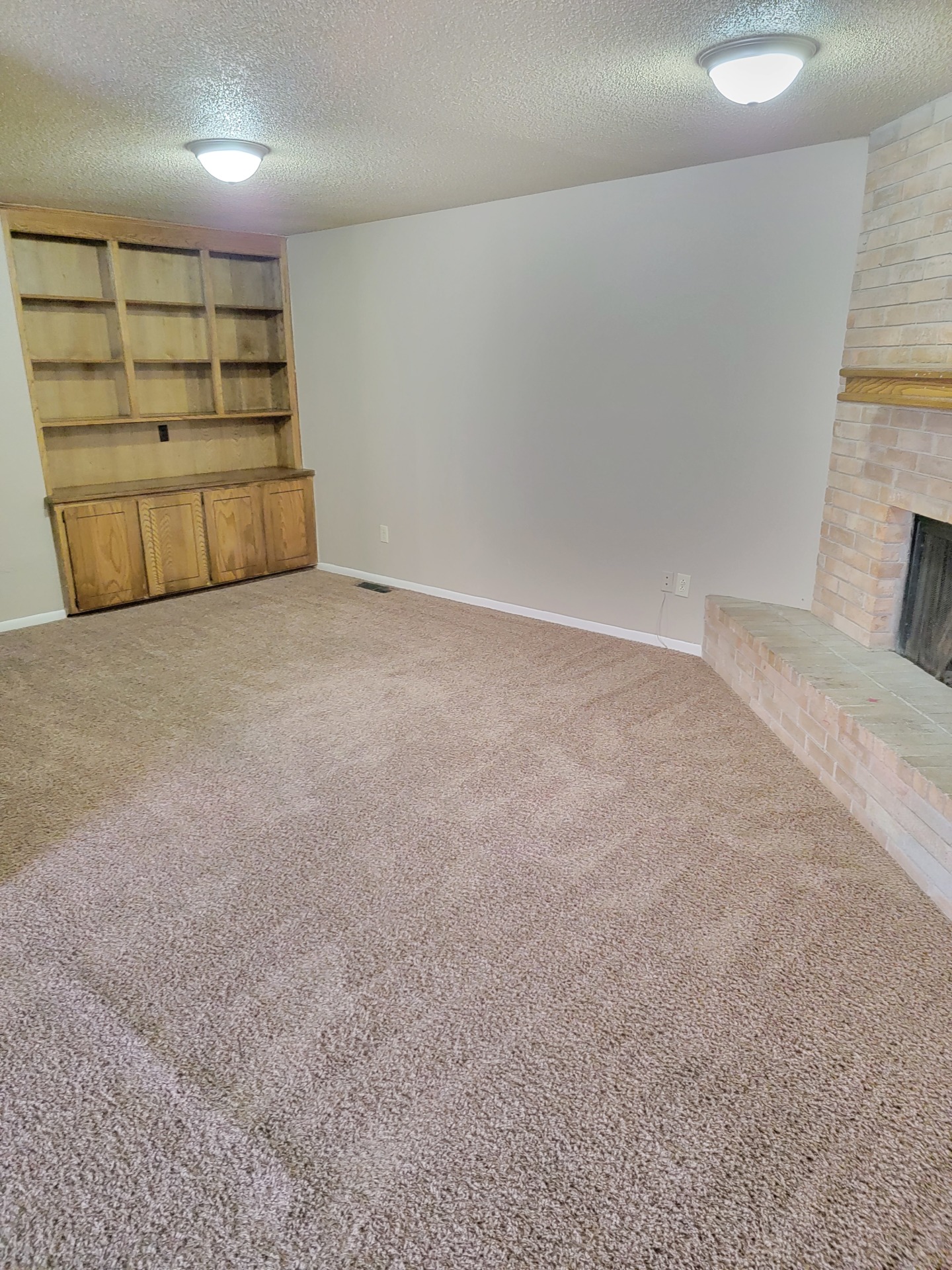 All the features you are looking for. More than you could ask for. 