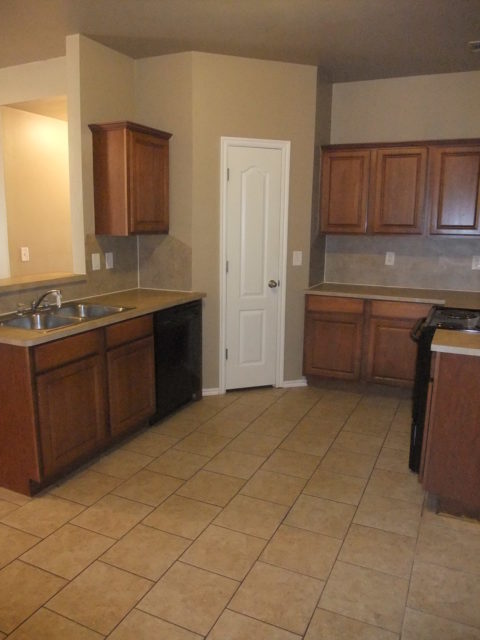 An attractive rental property. All the features you are looking for. 