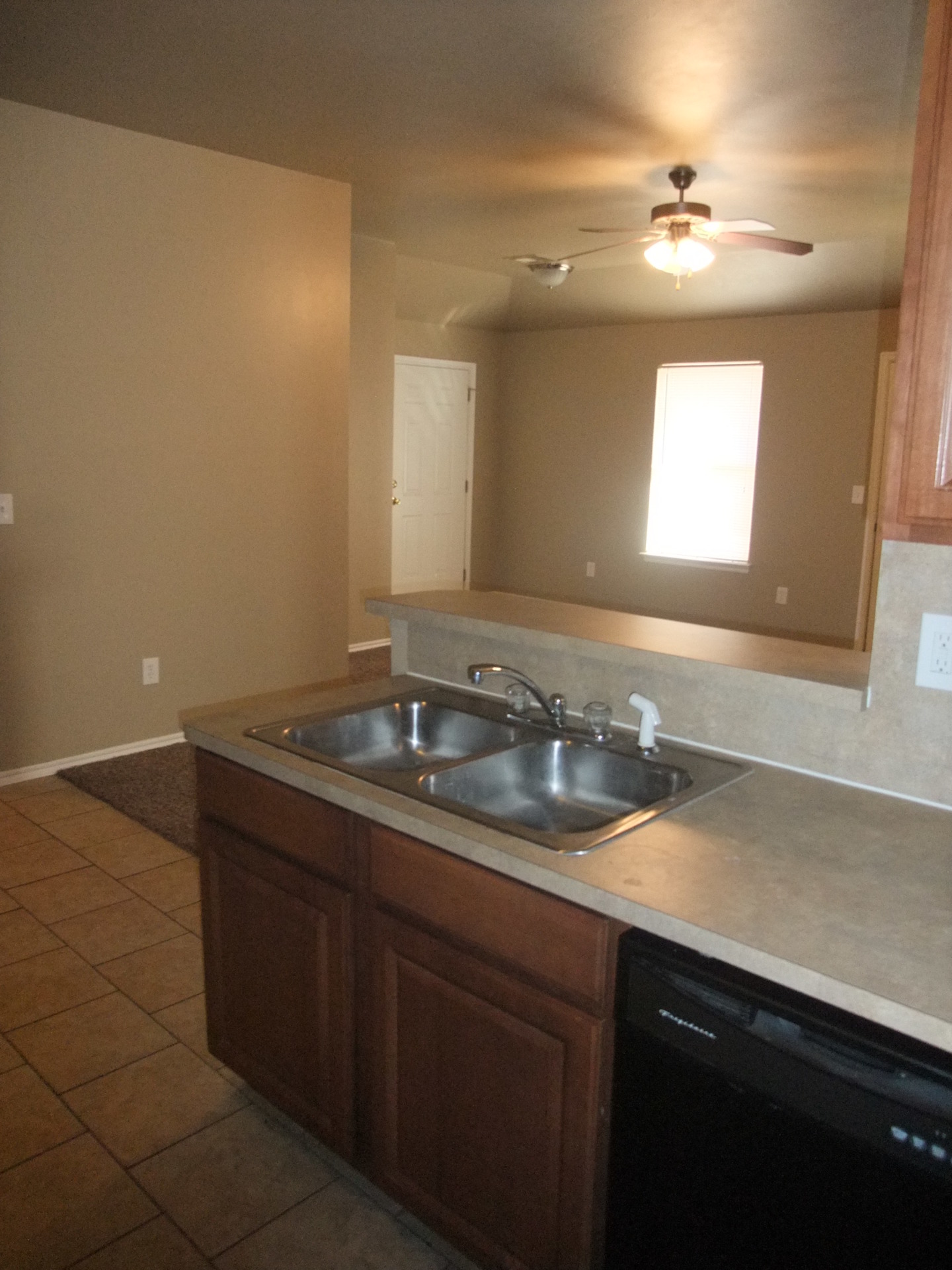 An attractive dwelling. The perfect size for you. 