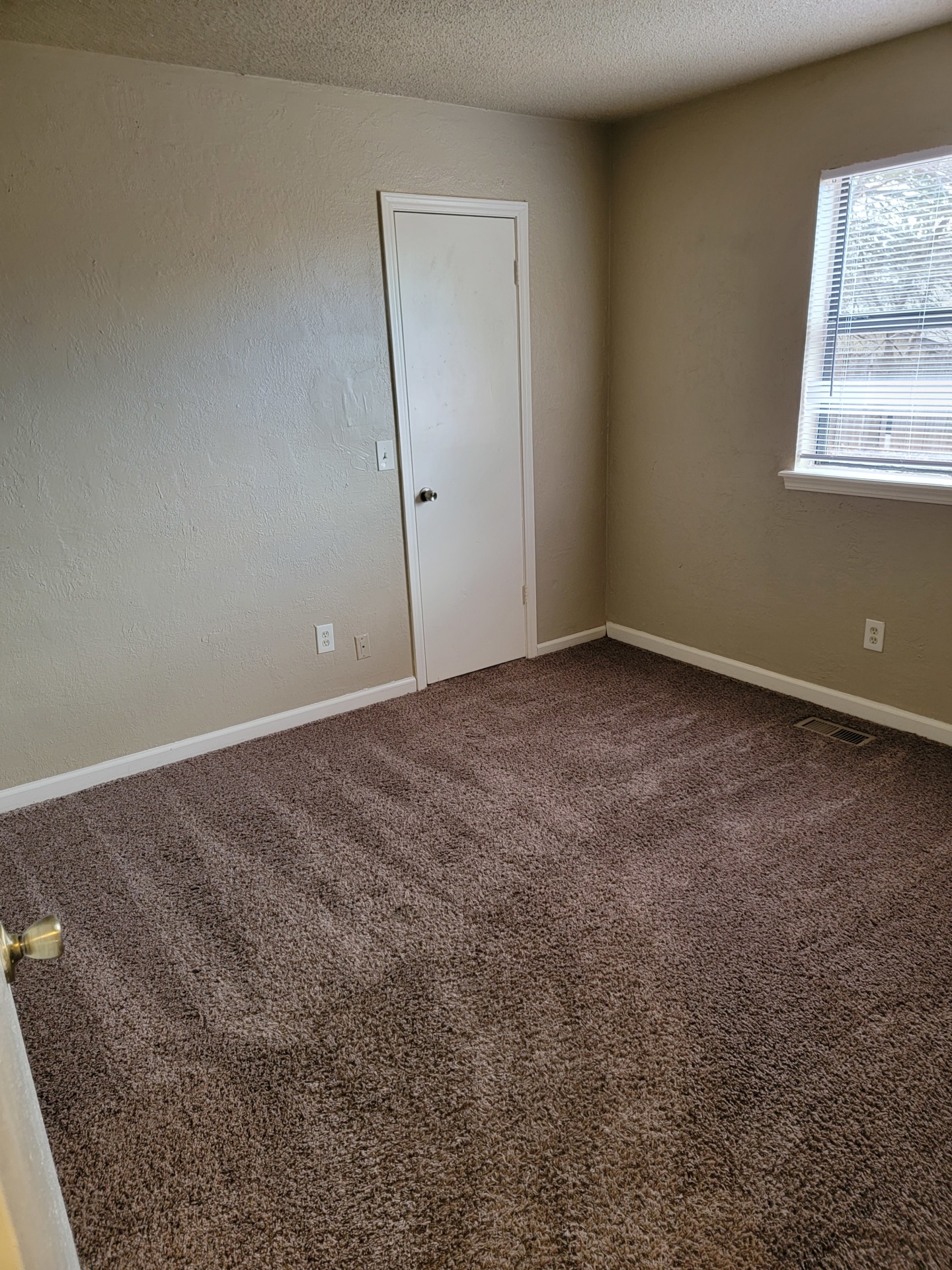 All the features you are looking for. More than you could ask for. 