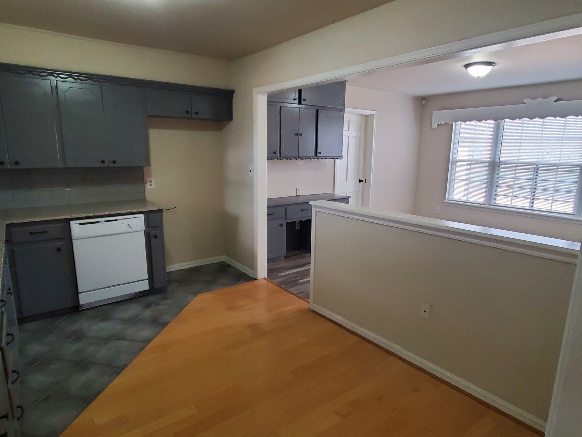 Captivating. An exceptional unit. Call to schedule a viewing. 