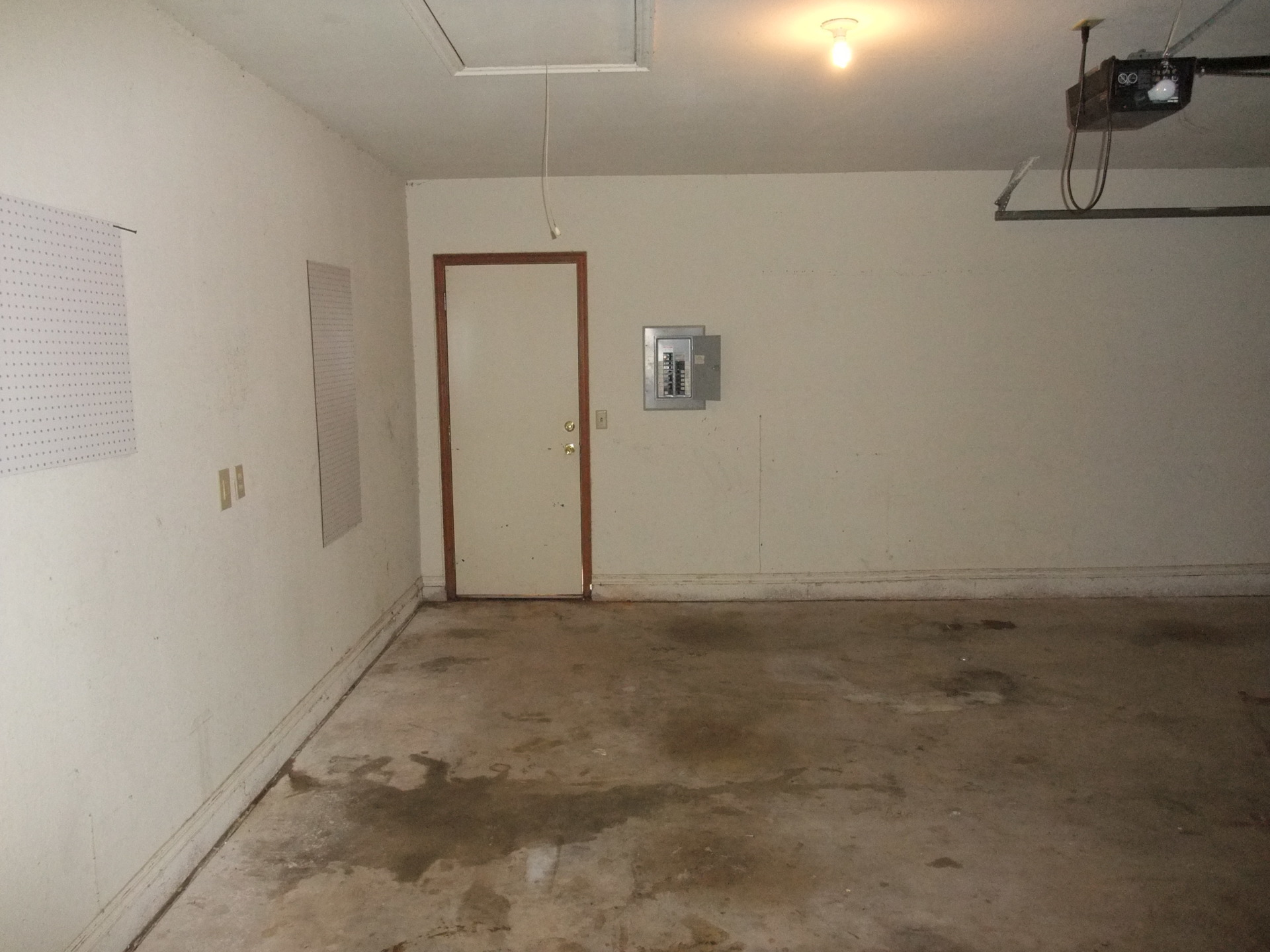 An adorable place to live. A rare find. 