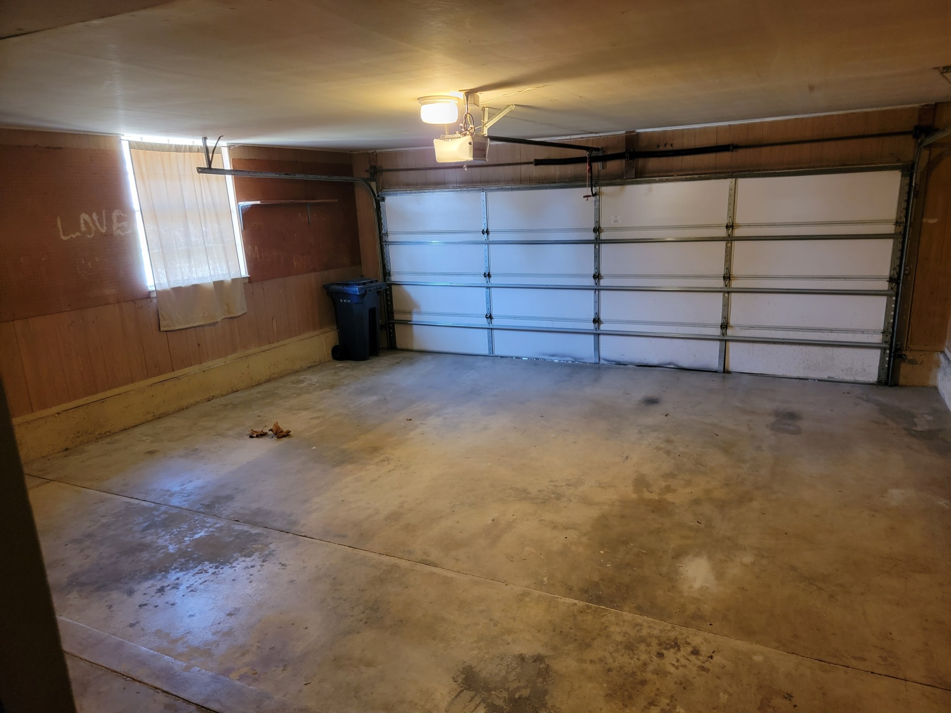 An appealing residence. Submit your rental application today. 