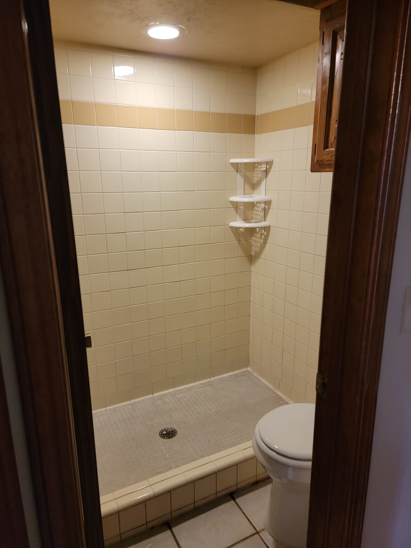 A pleasing nest. Ready for a move-in. 