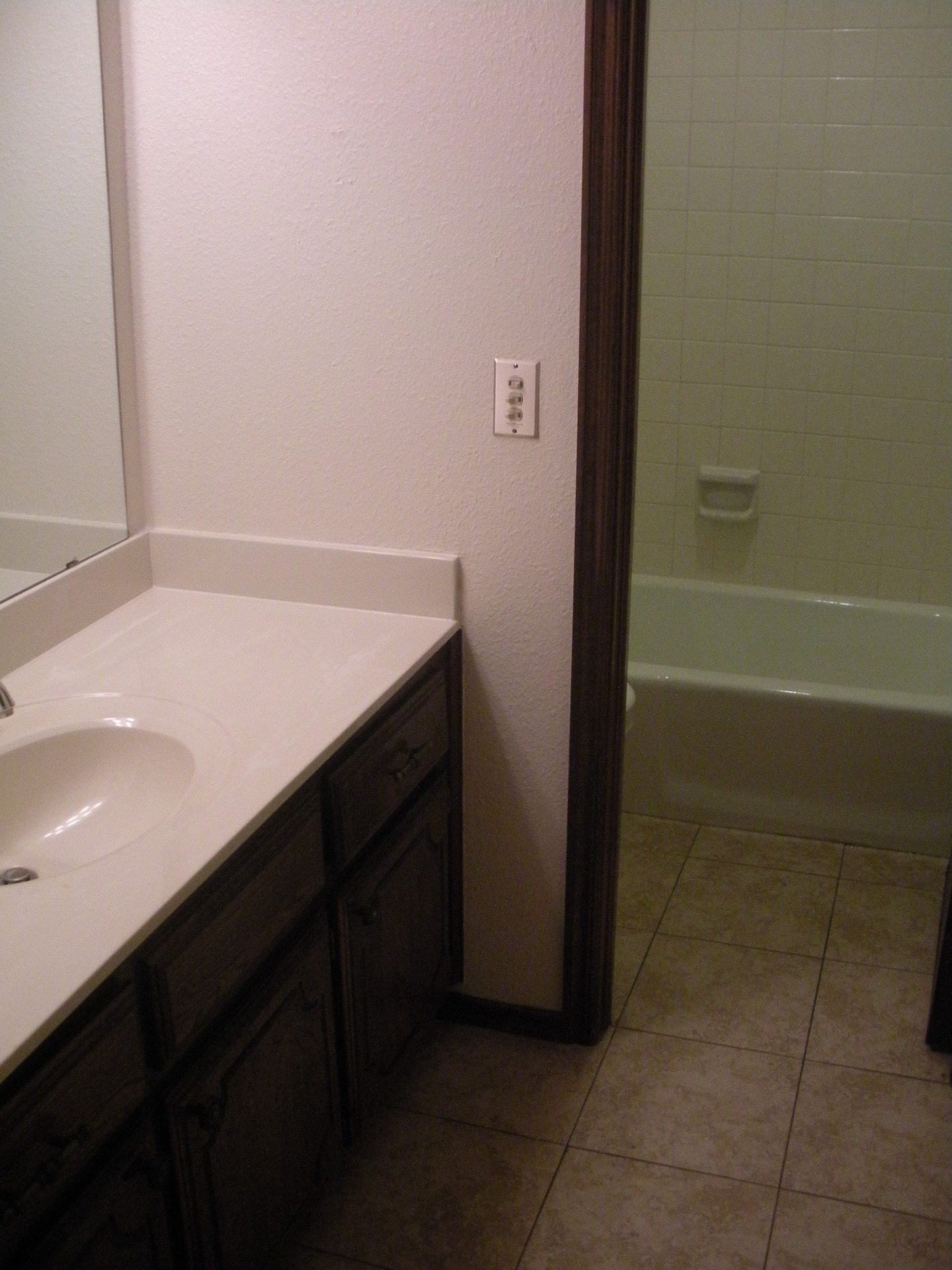 A very desirable unit. This place is ready for a new occupant. 