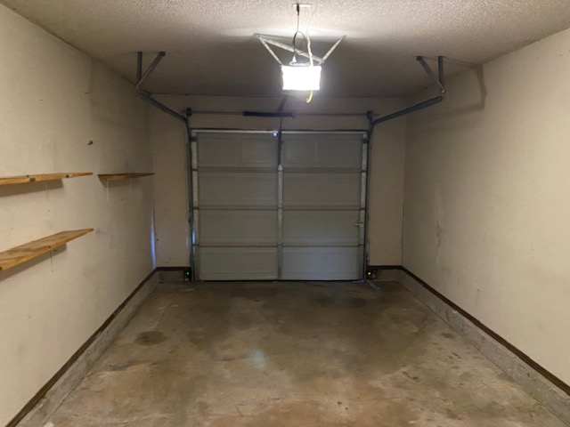 The perfect size for you. A pleasing dwelling. Give us a call at 405-720-0077. 