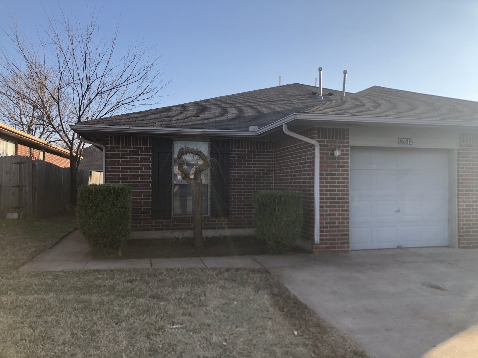 This unit won't be on the market long. A beauty. 