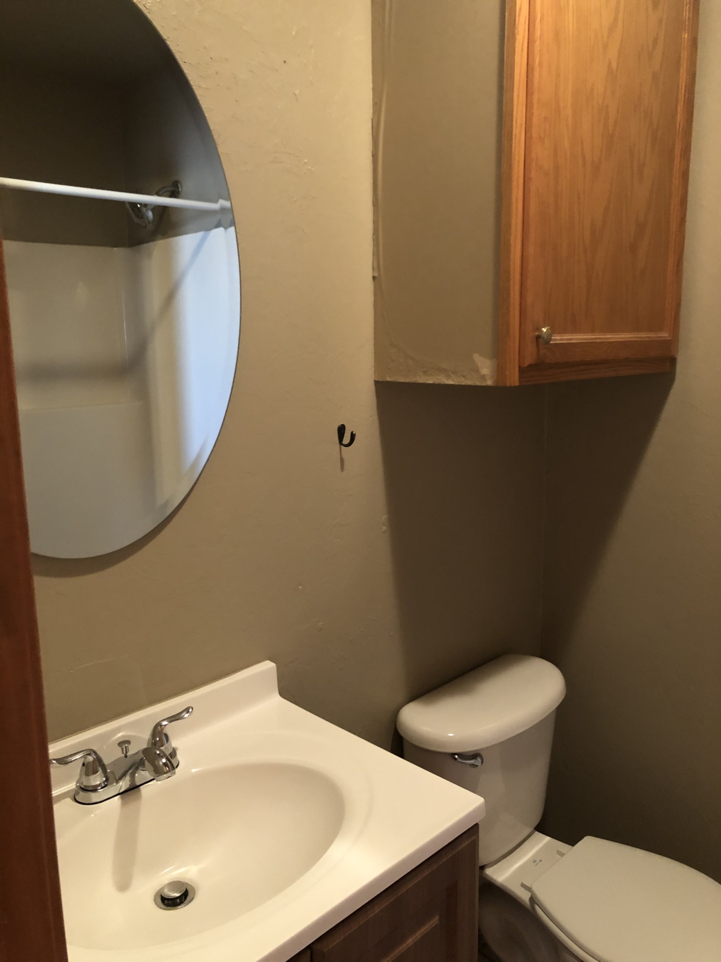 A fine unit. See this place today. 