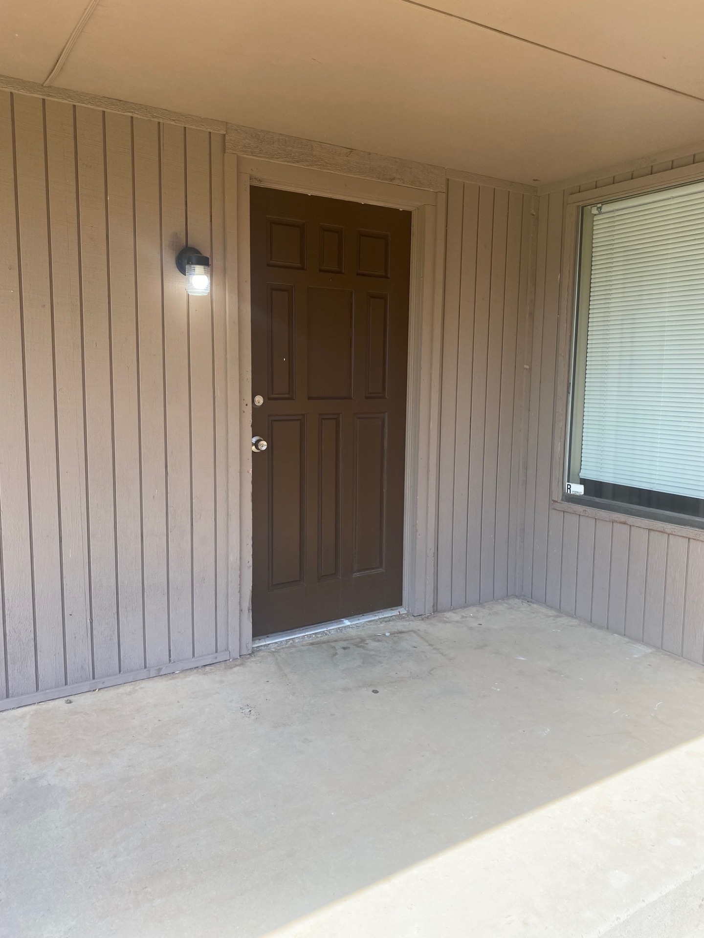 First-rate locale. See us on the web at PointePropertyManagement.com. 