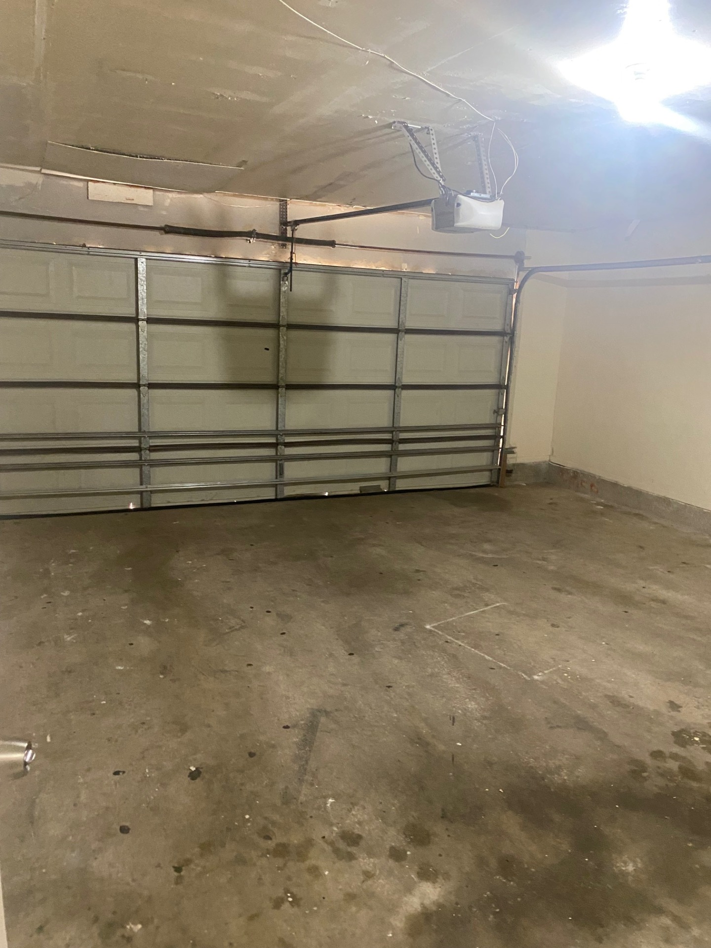 An inviting domicile. A must see. 