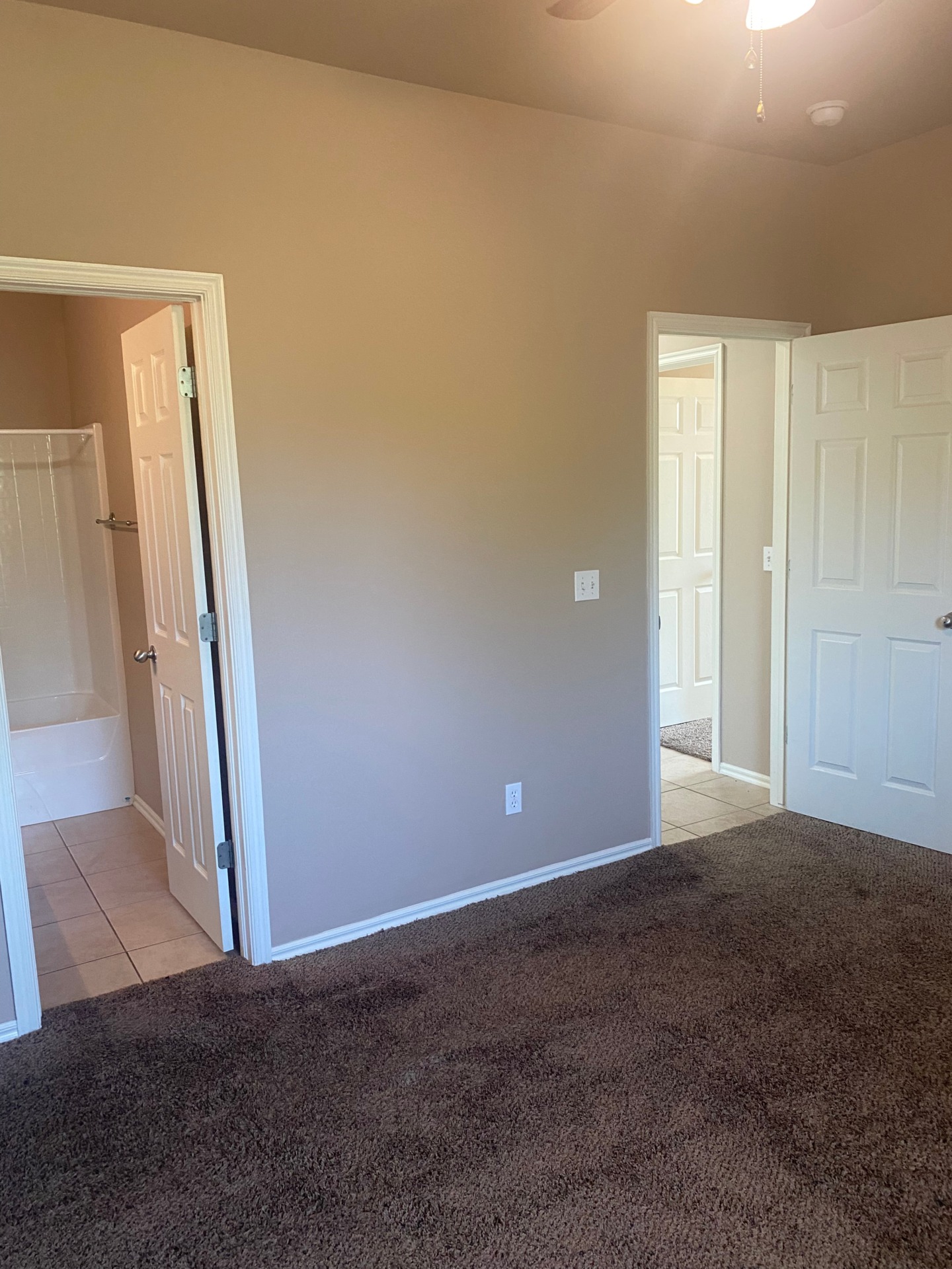 A charming rental unit. More details on our website. 