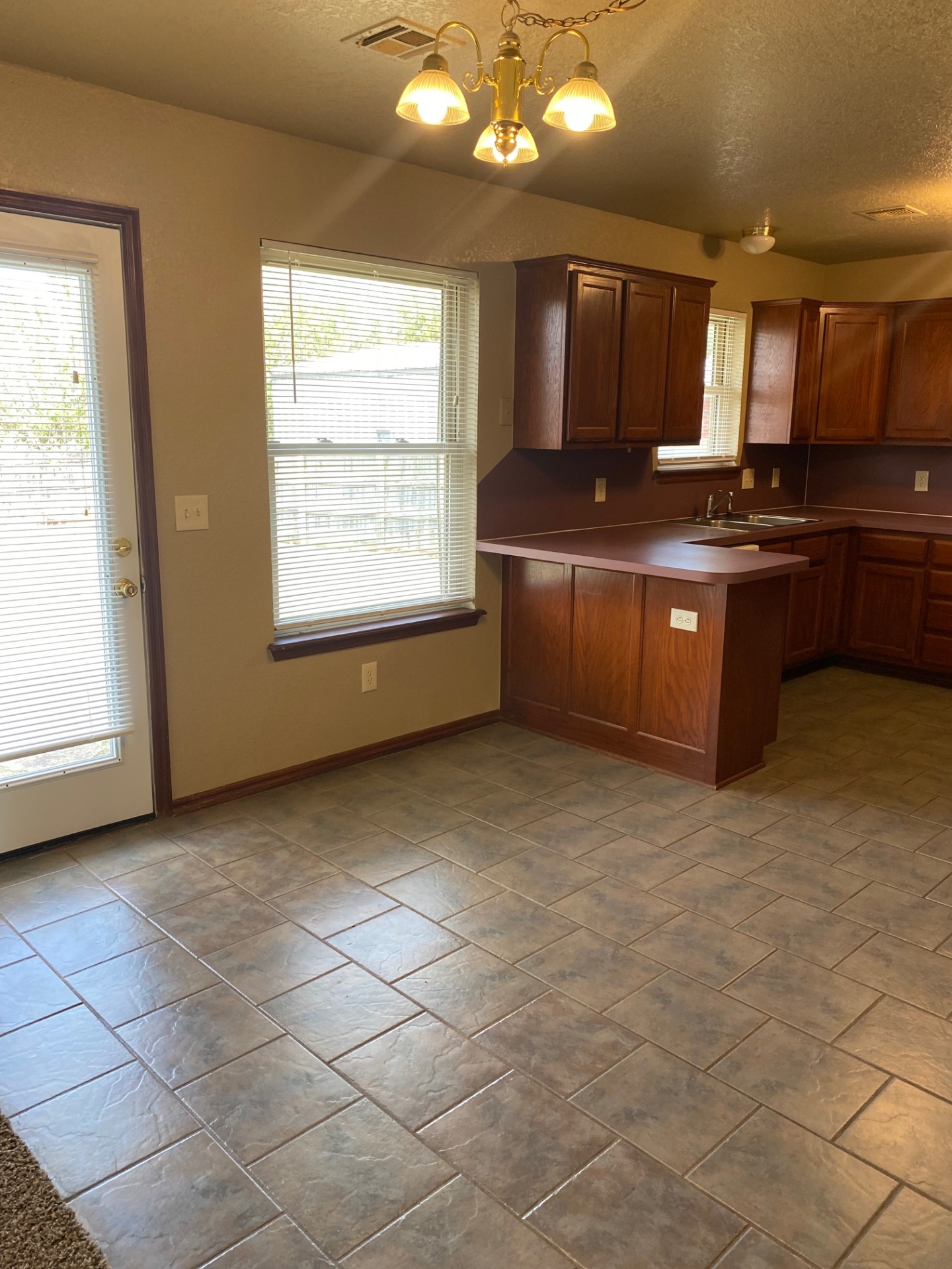 An adorable unit. A true delight. 