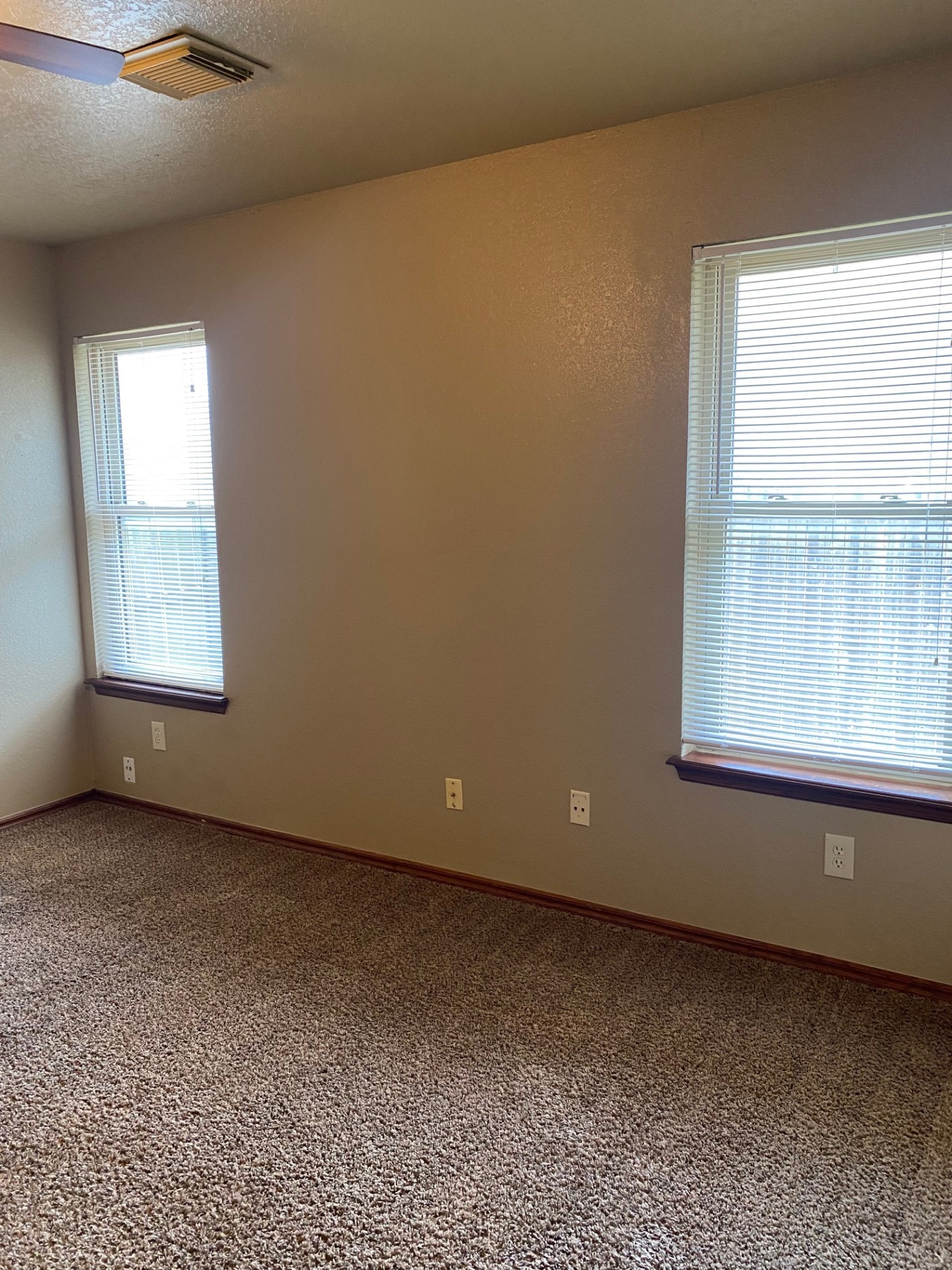 A rare find. A capitvating domicile. See this place today. 