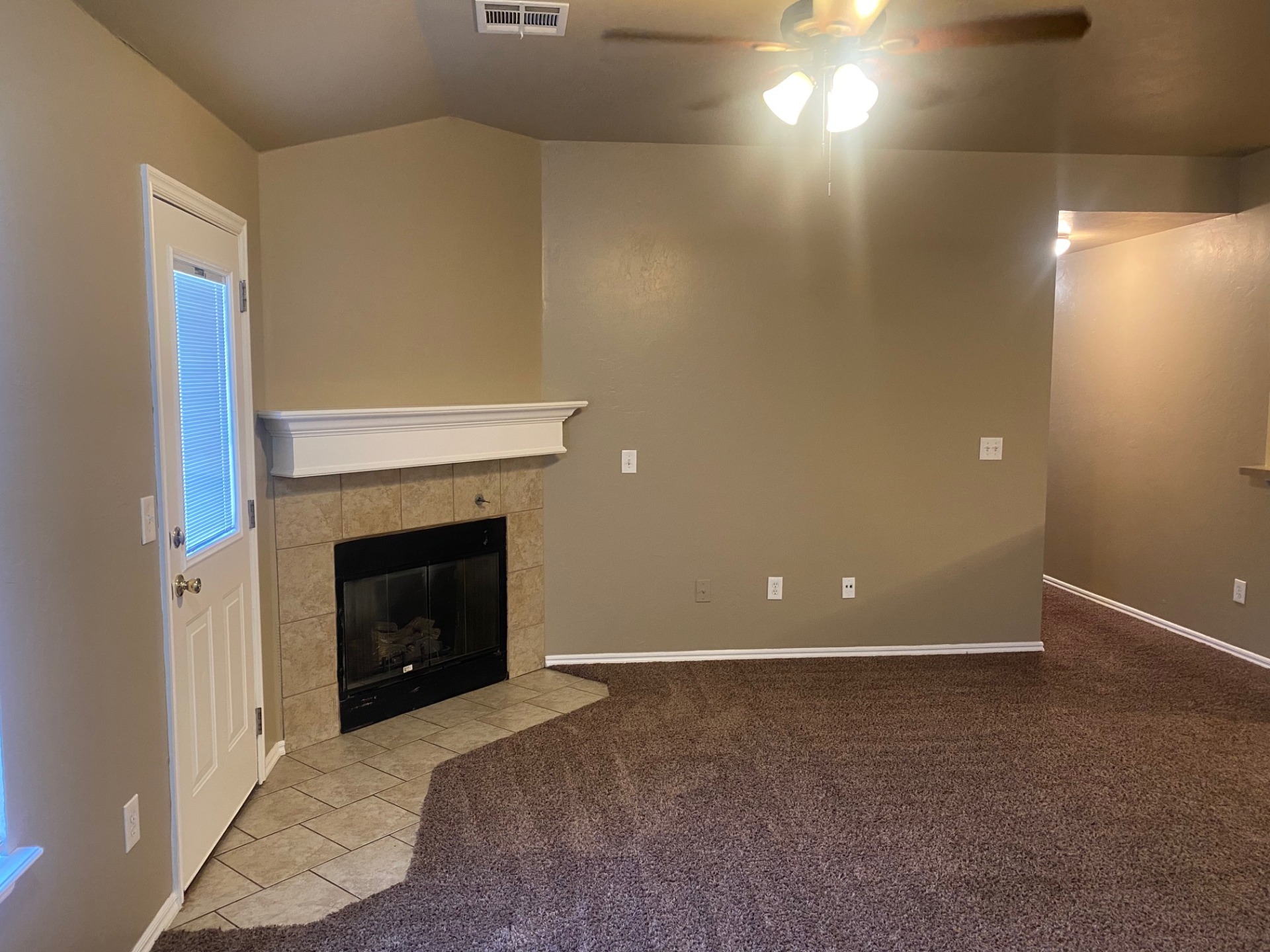 You'll fall in love with this place. A striking locale. Submit your rental application today. 