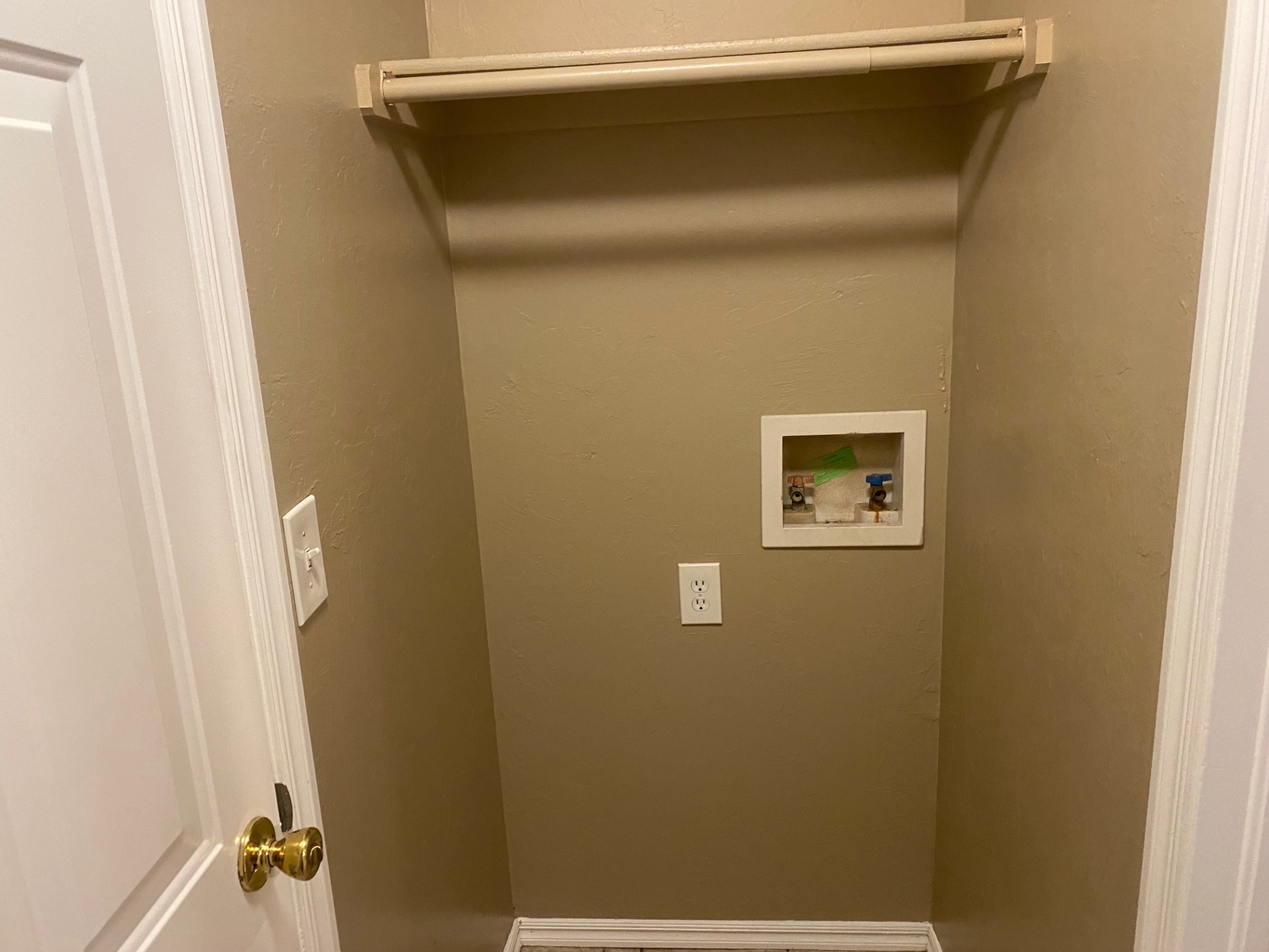 An alluring home. Call to schedule a viewing. 