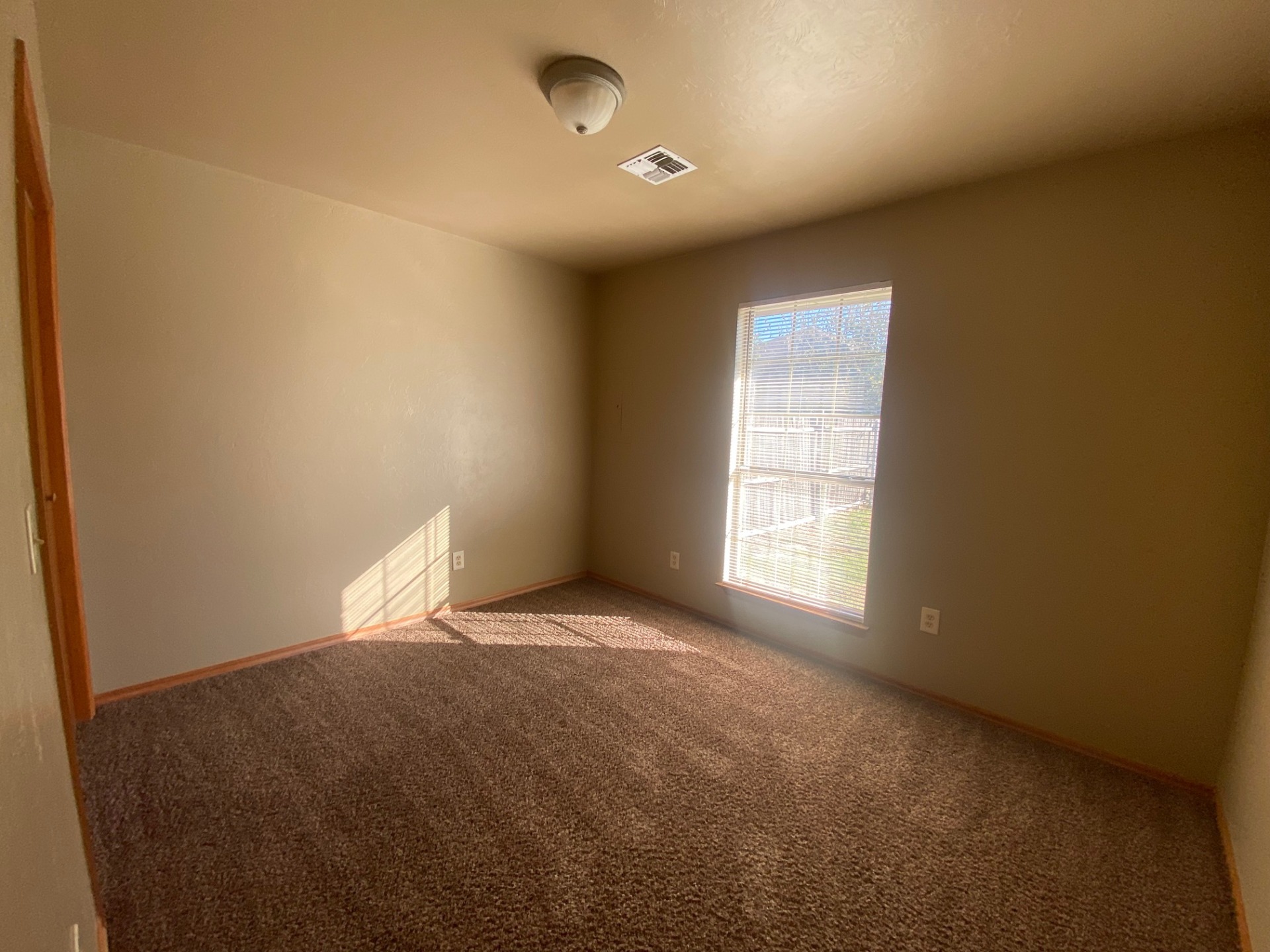 Super cute. A pleasing address. Submit your rental application today. 