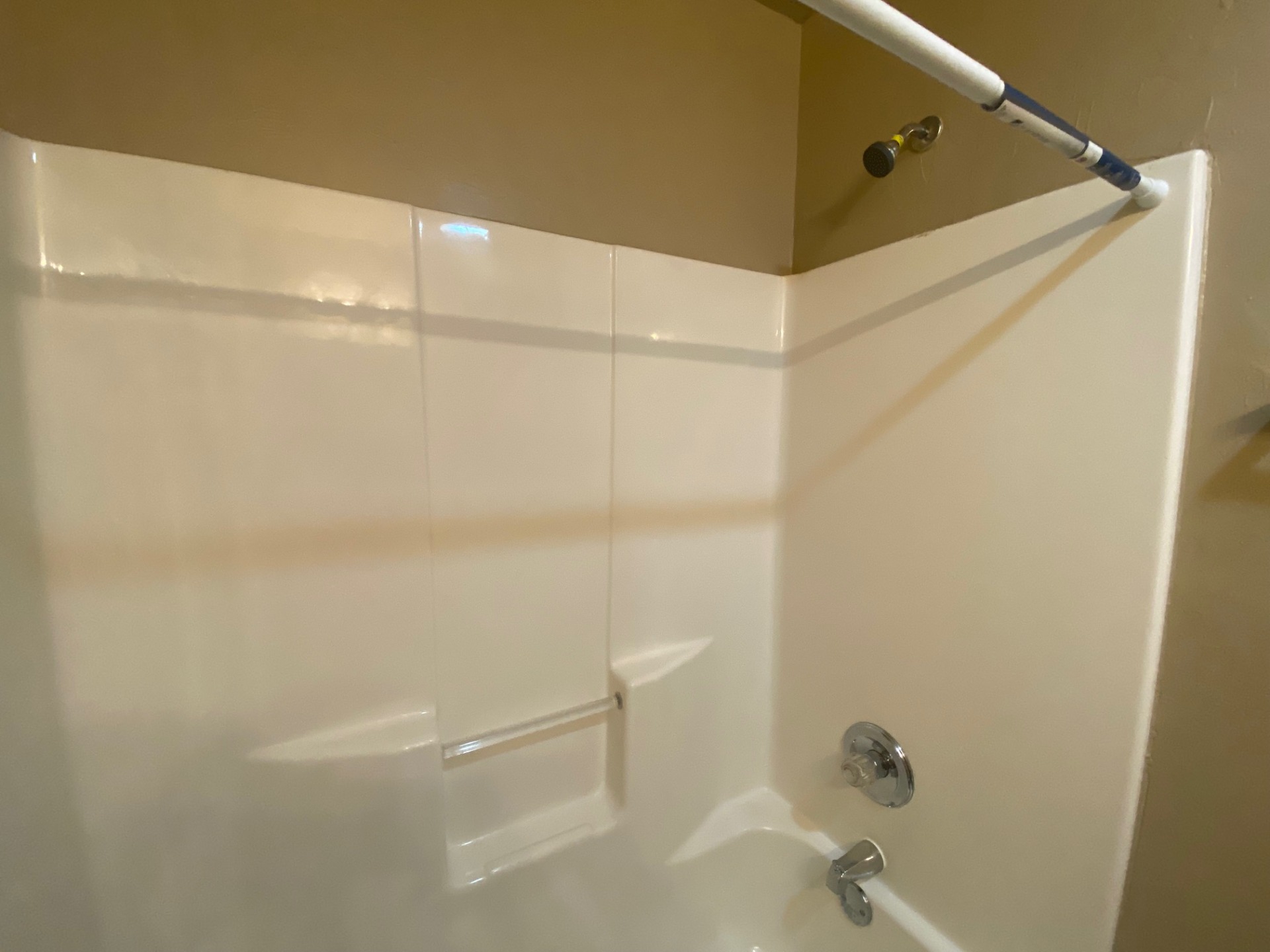 This place is ready for a new occupant. Super cute. 