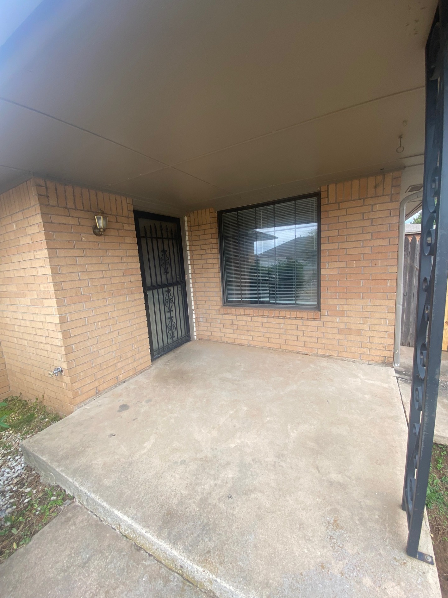 A place to call home. A delightful rental unit. Give us a call at 405-720-0077. 