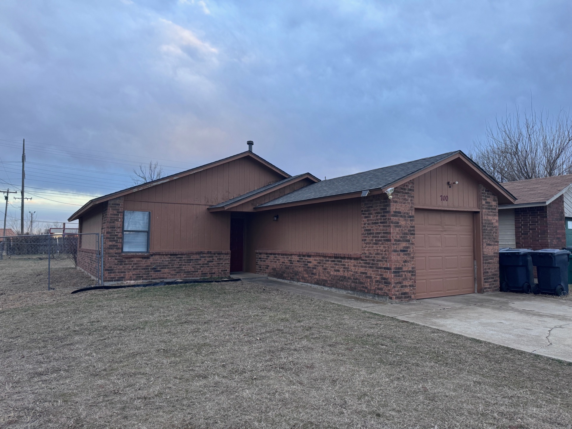 All the features you are looking for. An enticing dwelling. Call 405-720-0077 for more details.
