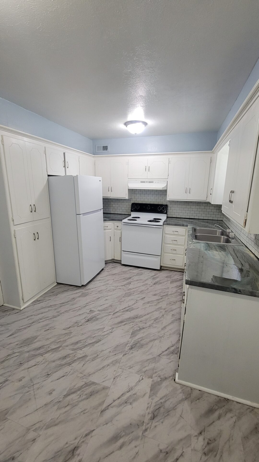 A stunning domicile. Captivating.