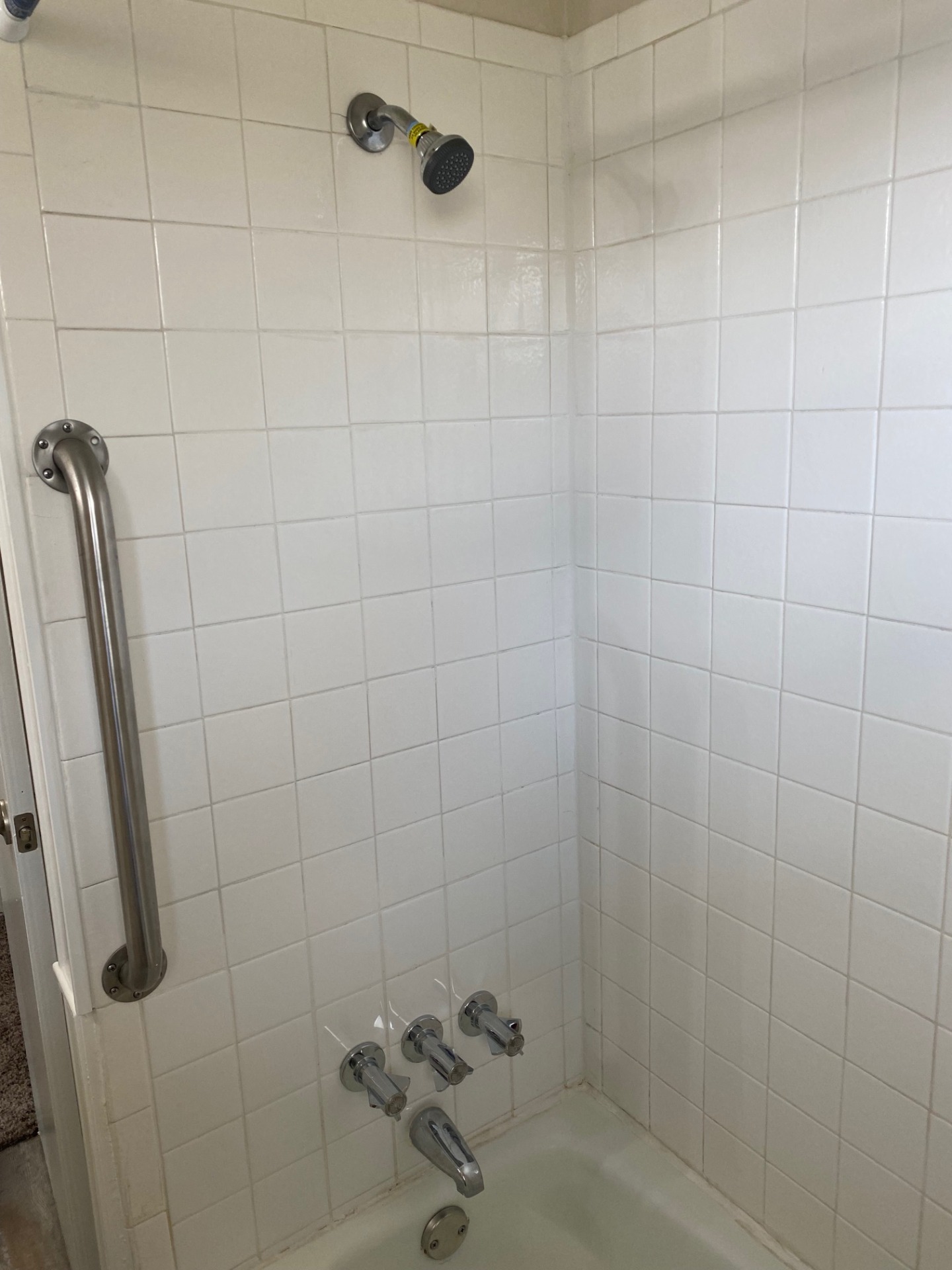 Many conveniences. A splendid rental unit. Contact Pointe Property Management. 