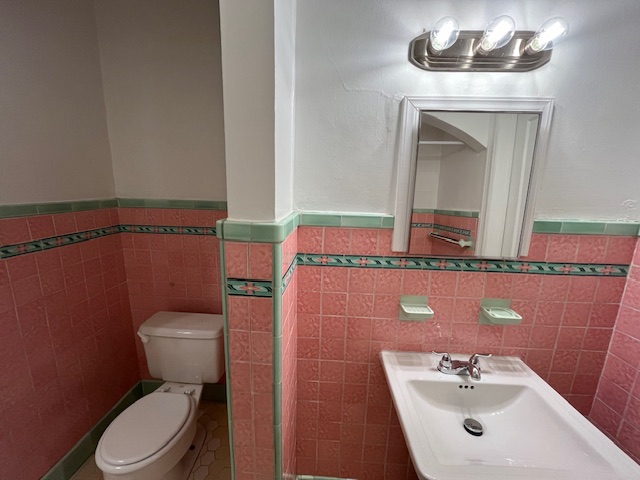 Awesome living quarters. An adorable layout. Available for rent by Pointe Property Management. 