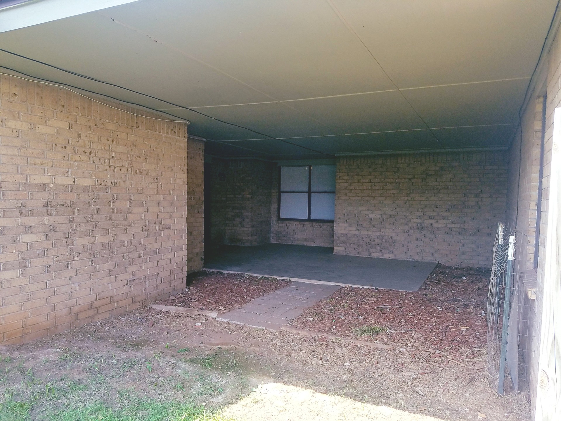 A very desirable unit. A must see. 