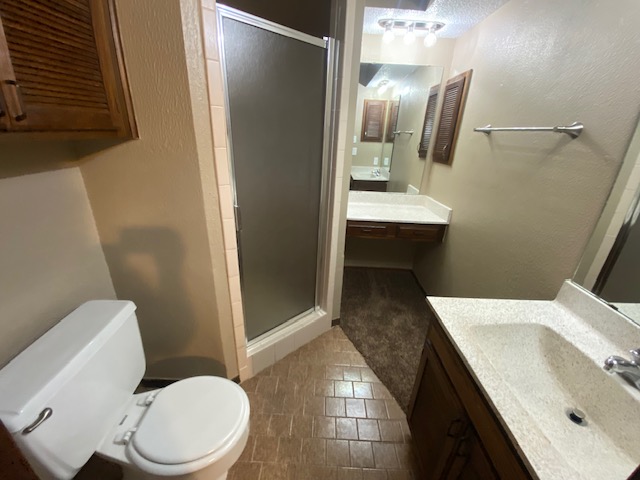 Ready for a move-in. An enticing rental unit. Ask for details. We're always happy to answer questions. 