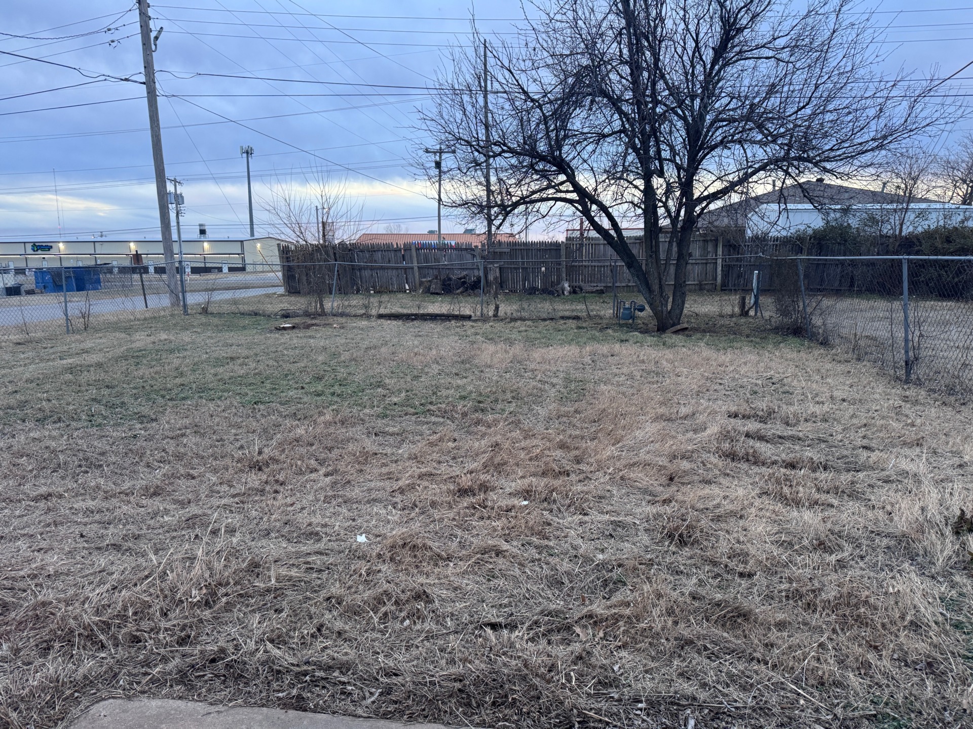 An adorable rental unit. Further information can be found on our website. 