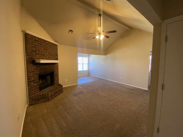 A pleasing unit. Contact Pointe Property Management. 