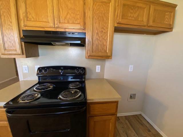 A striking locale. A very desirable unit. 