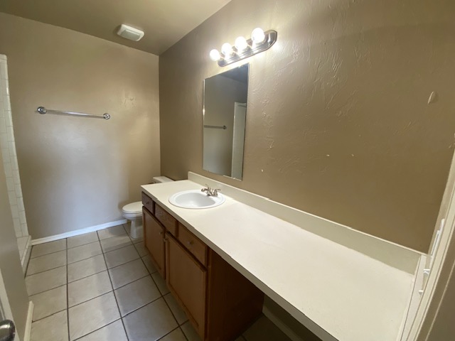 A very desirable unit. A must see. 