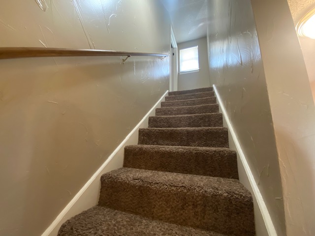 An excellent choice. Attractive kitchen and bathroom. 