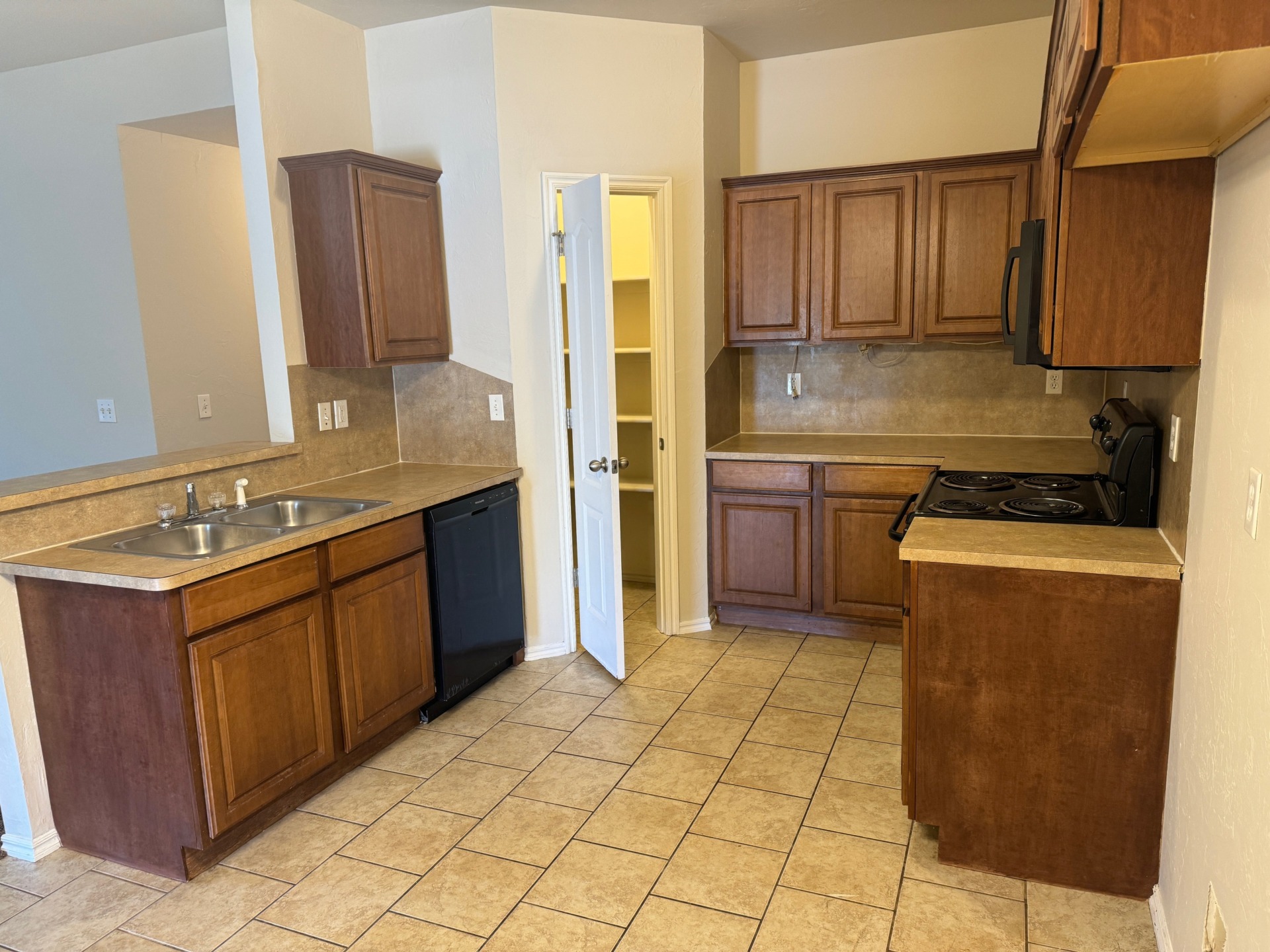 The perfect size for you. A gorgeous rental property. See us on the web at PointePropertyManagement.com. 