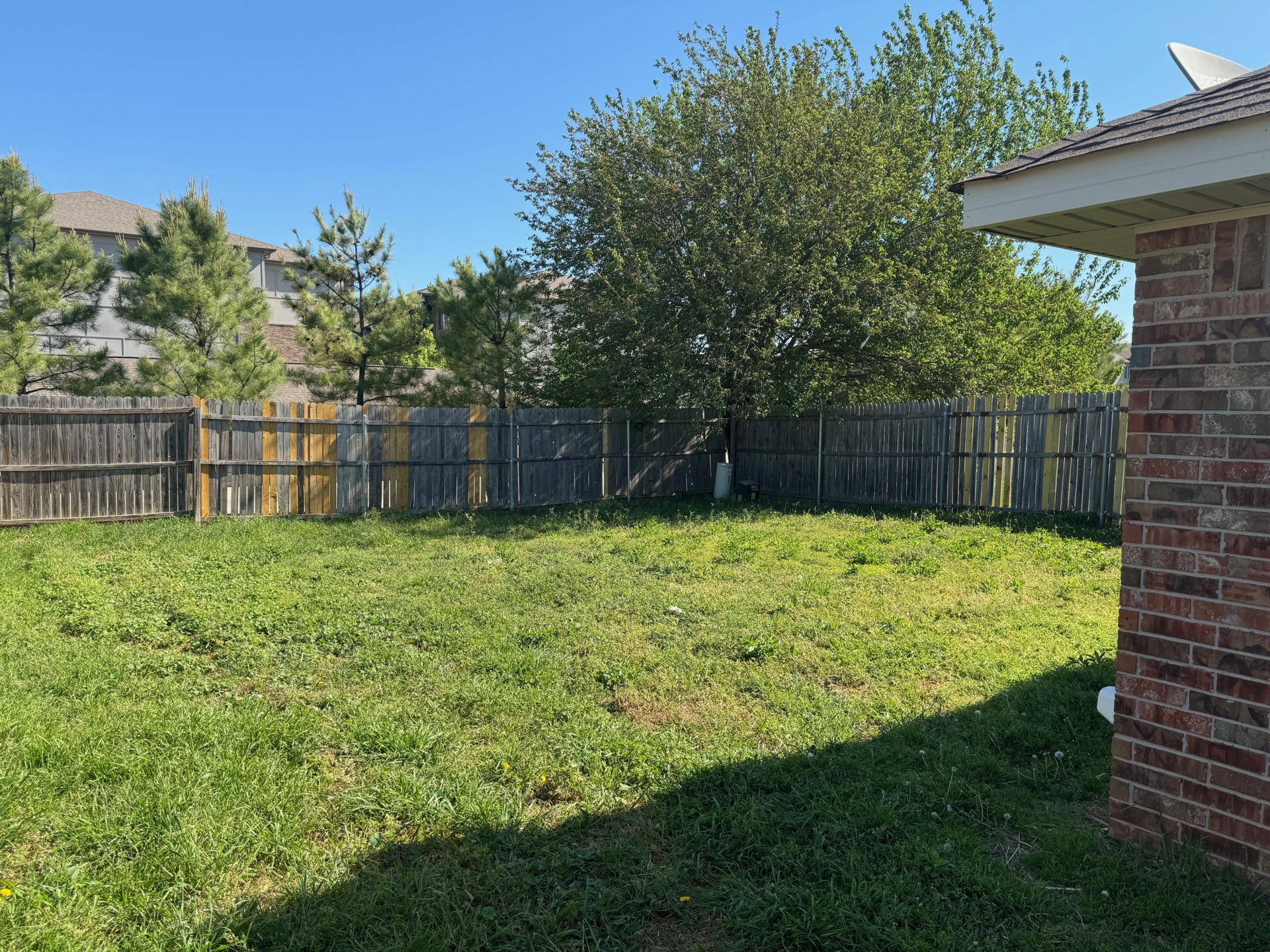 This unit won't be on the market long. A fine residence. More details on our website. 