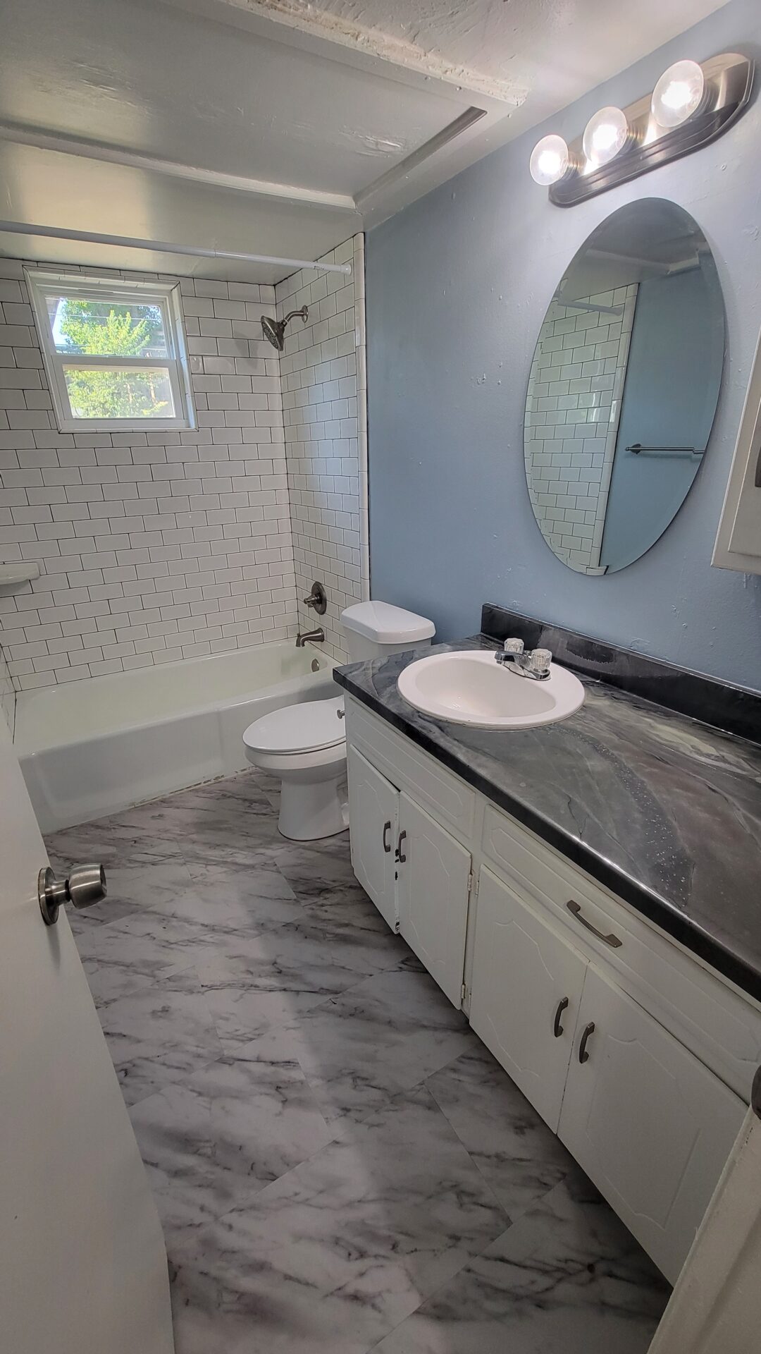 An appealing layout. Apply to rent this place today. 