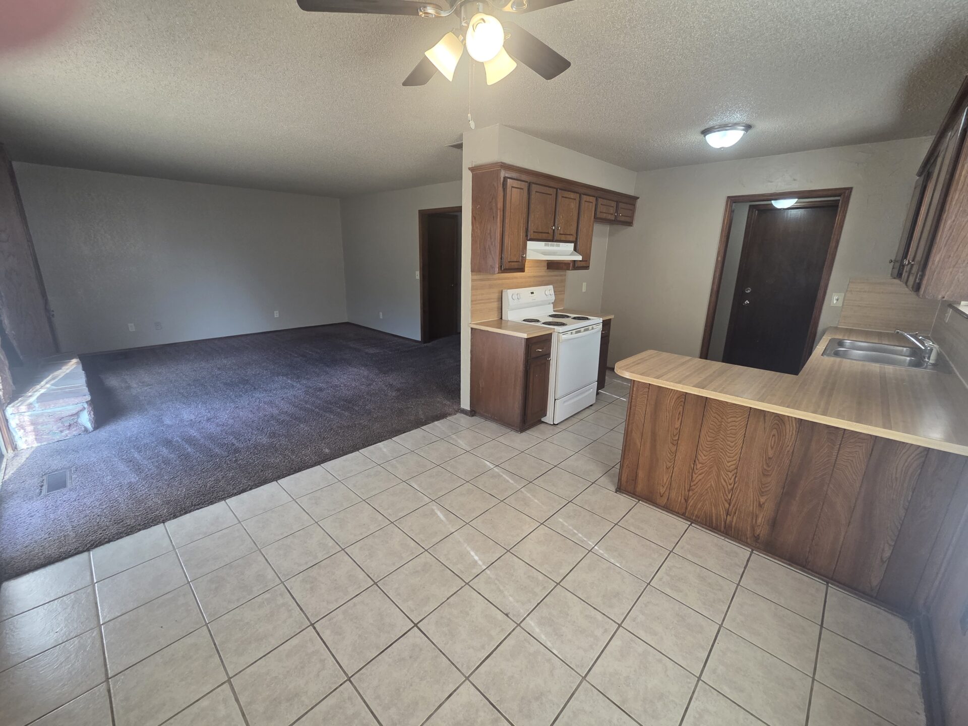 Captivating. A pleasant property. Ask for further information.