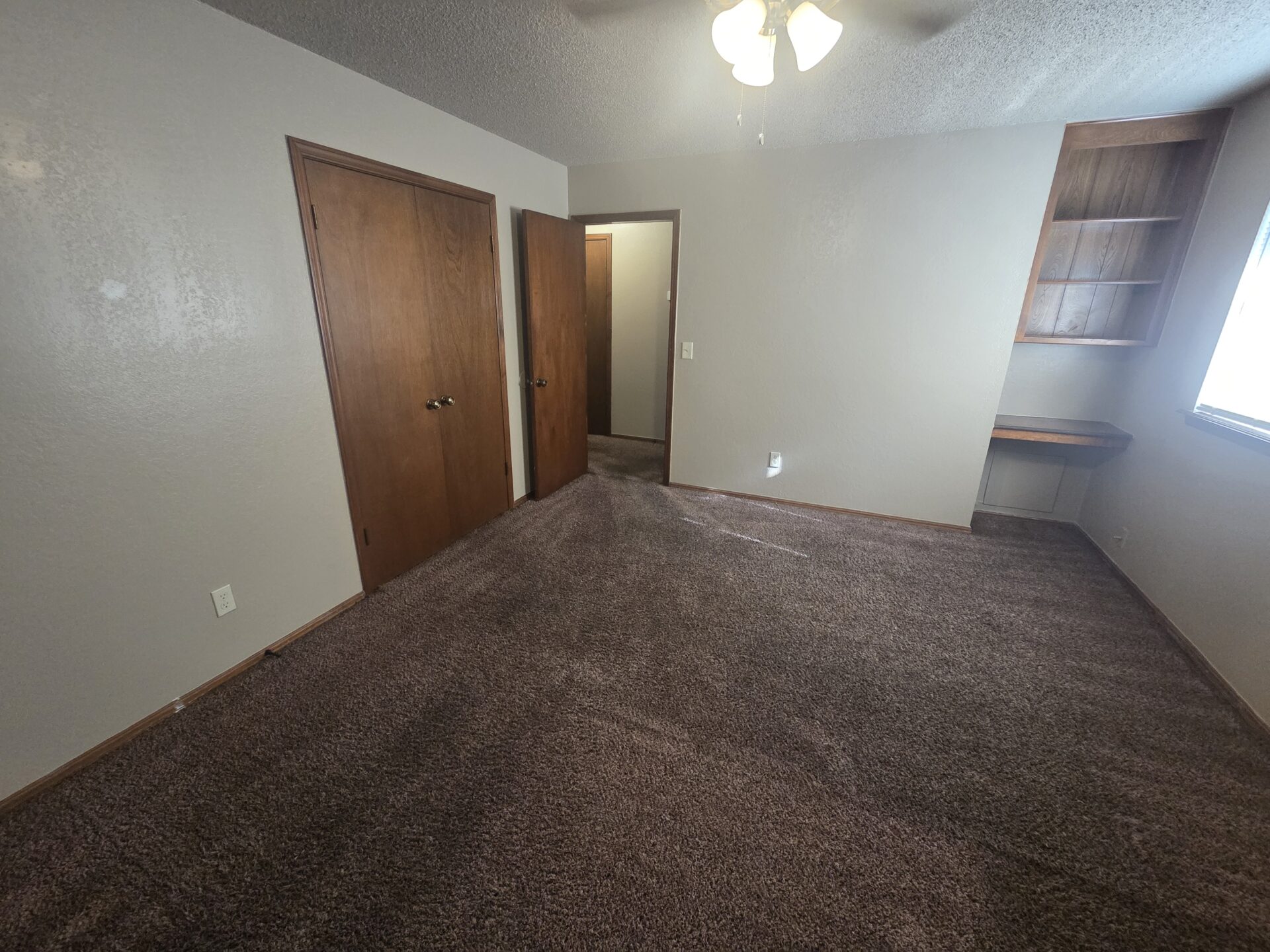The perfect place for you. A lovely unit. Don't miss out on this wonderful opportunity.