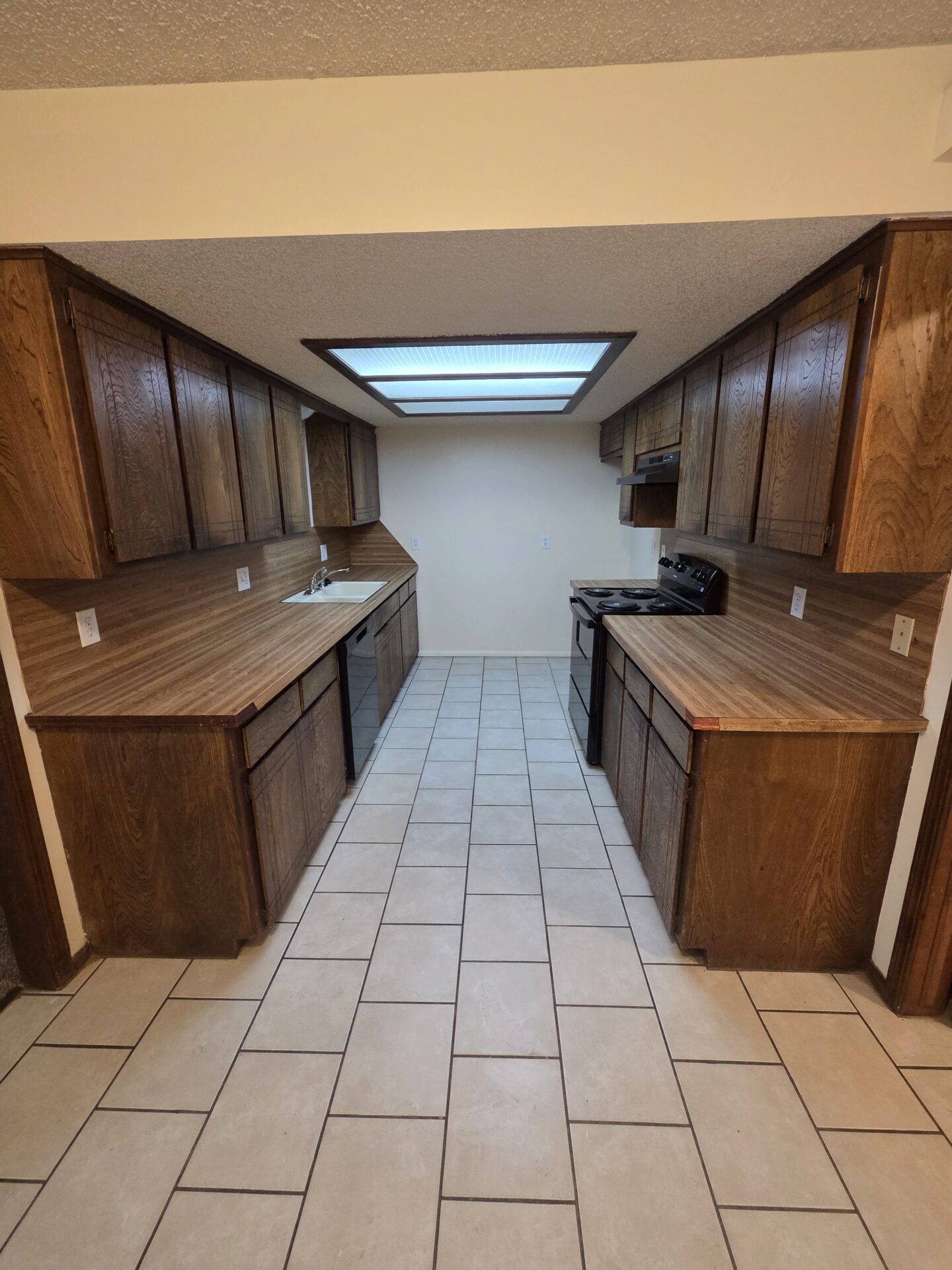 Attractive kitchen and bathroom. A capitvating design. See us on the web at PointePropertyManagement.com.