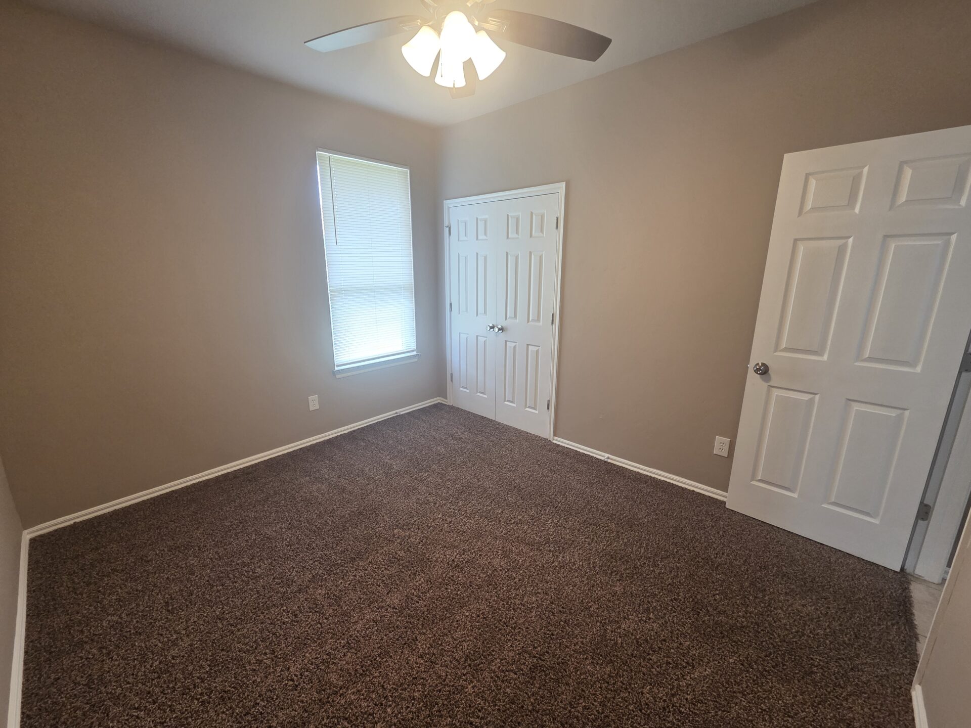 A lovely unit. Many conveniences. 